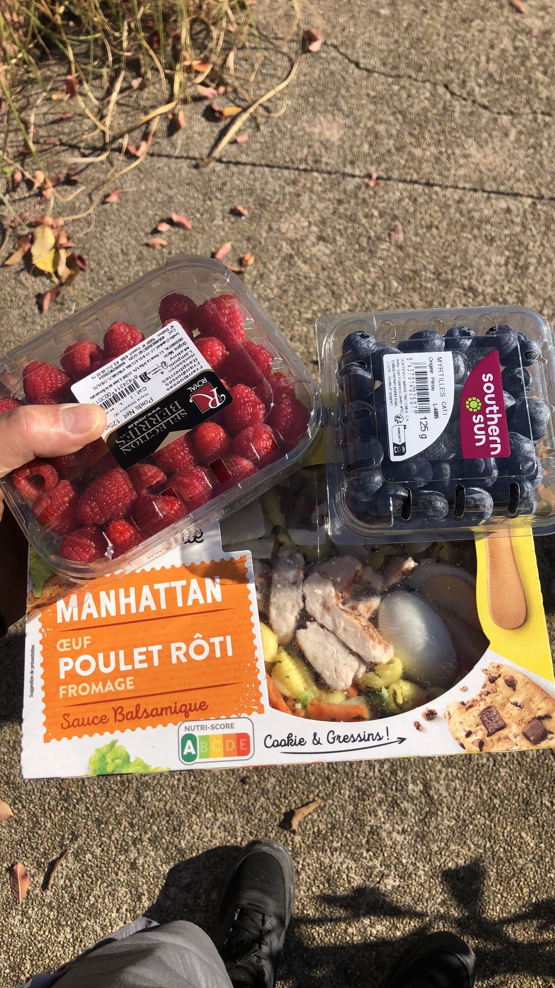 Salade poulet, fruits rouges