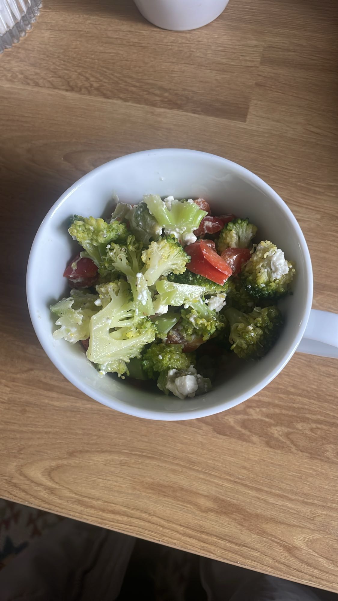 Sałatka brokułowa z fetą