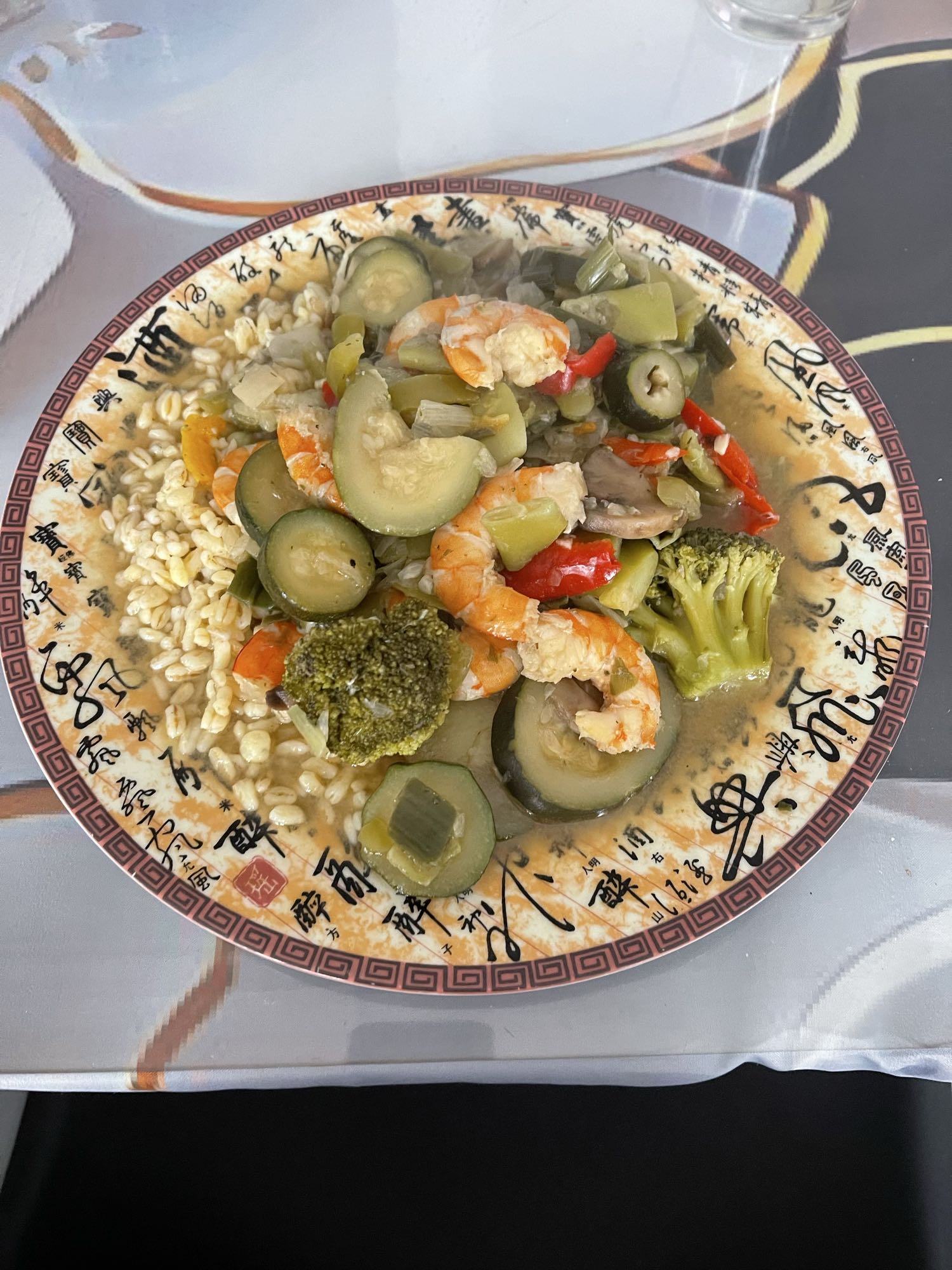 Riz aux crevettes et légumes