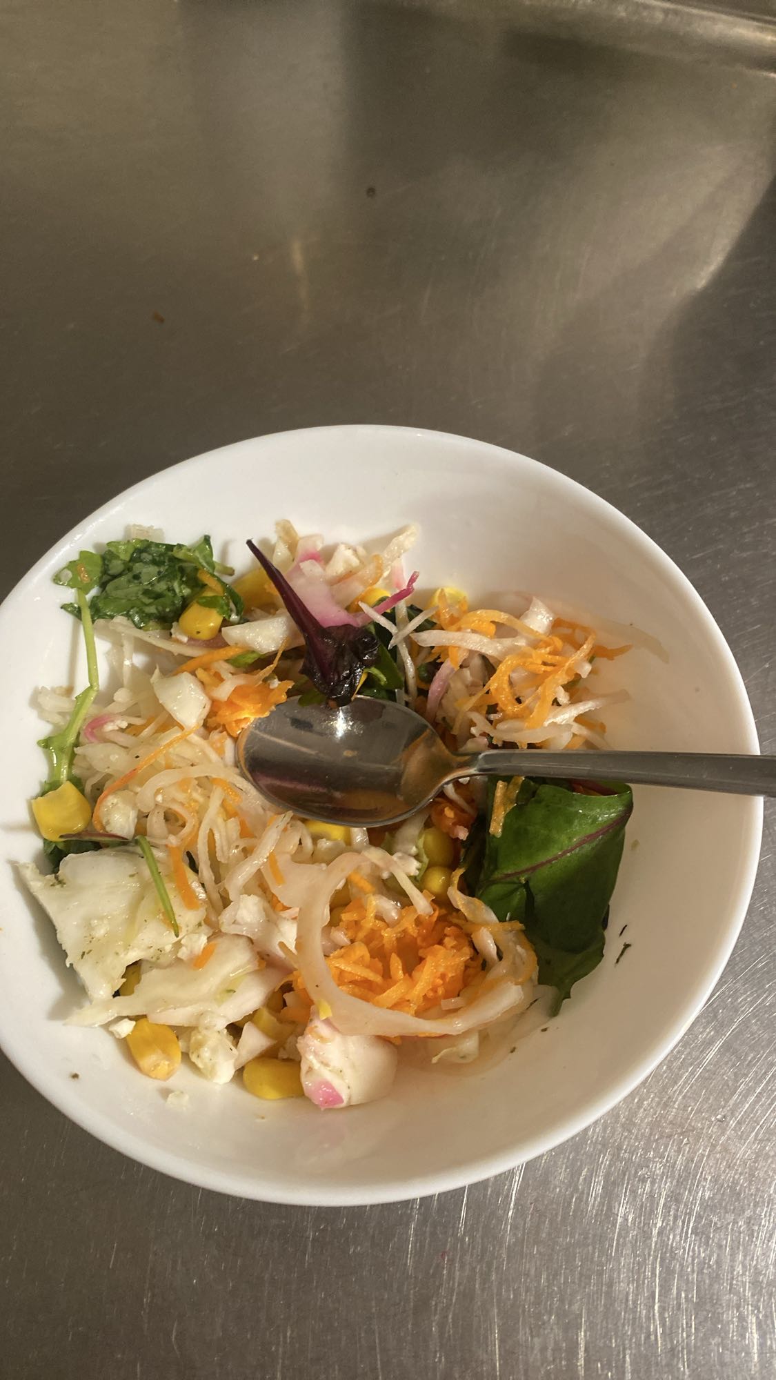 Blandad grönsakssallad