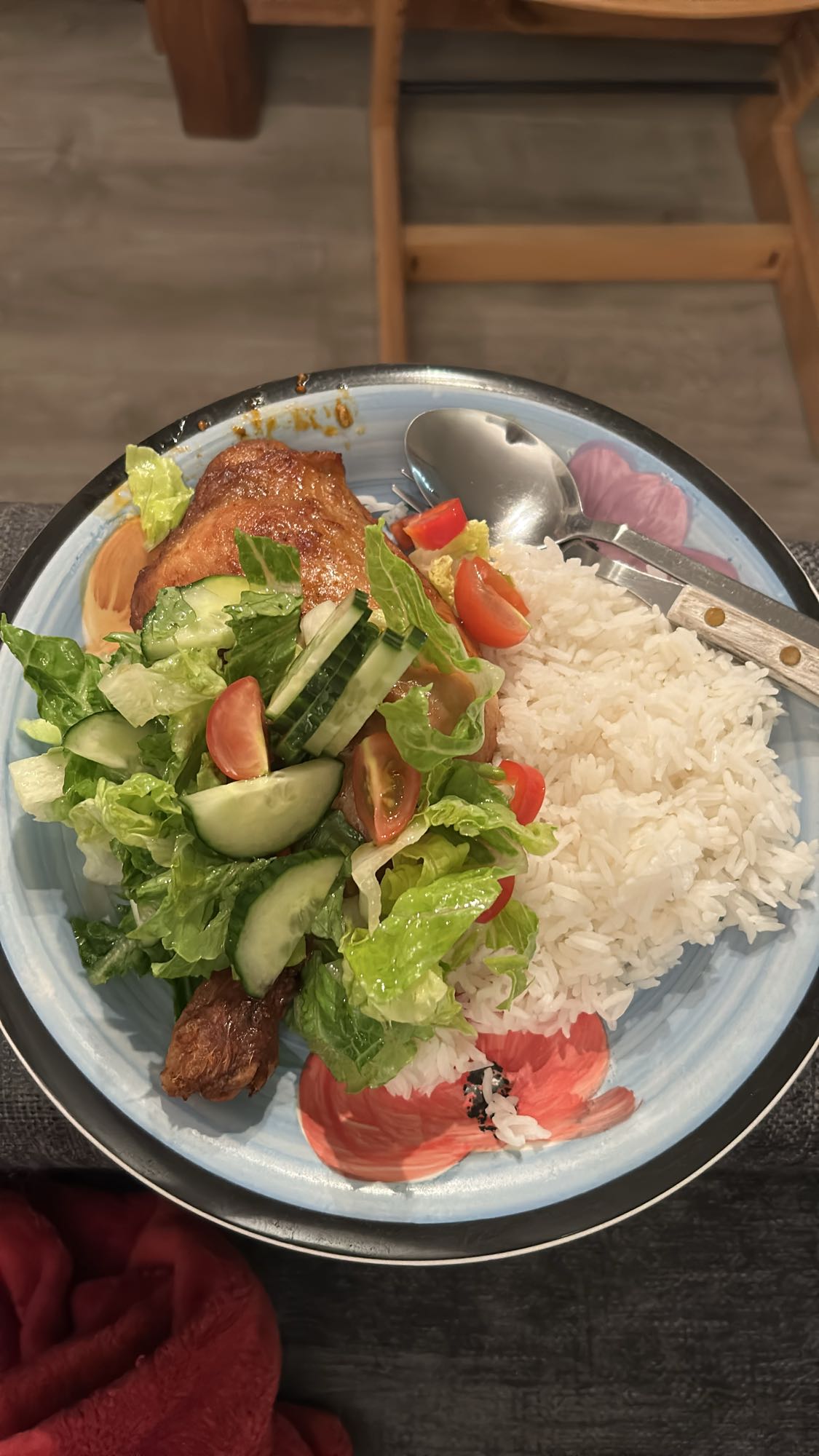 Kylling med ris og salat
