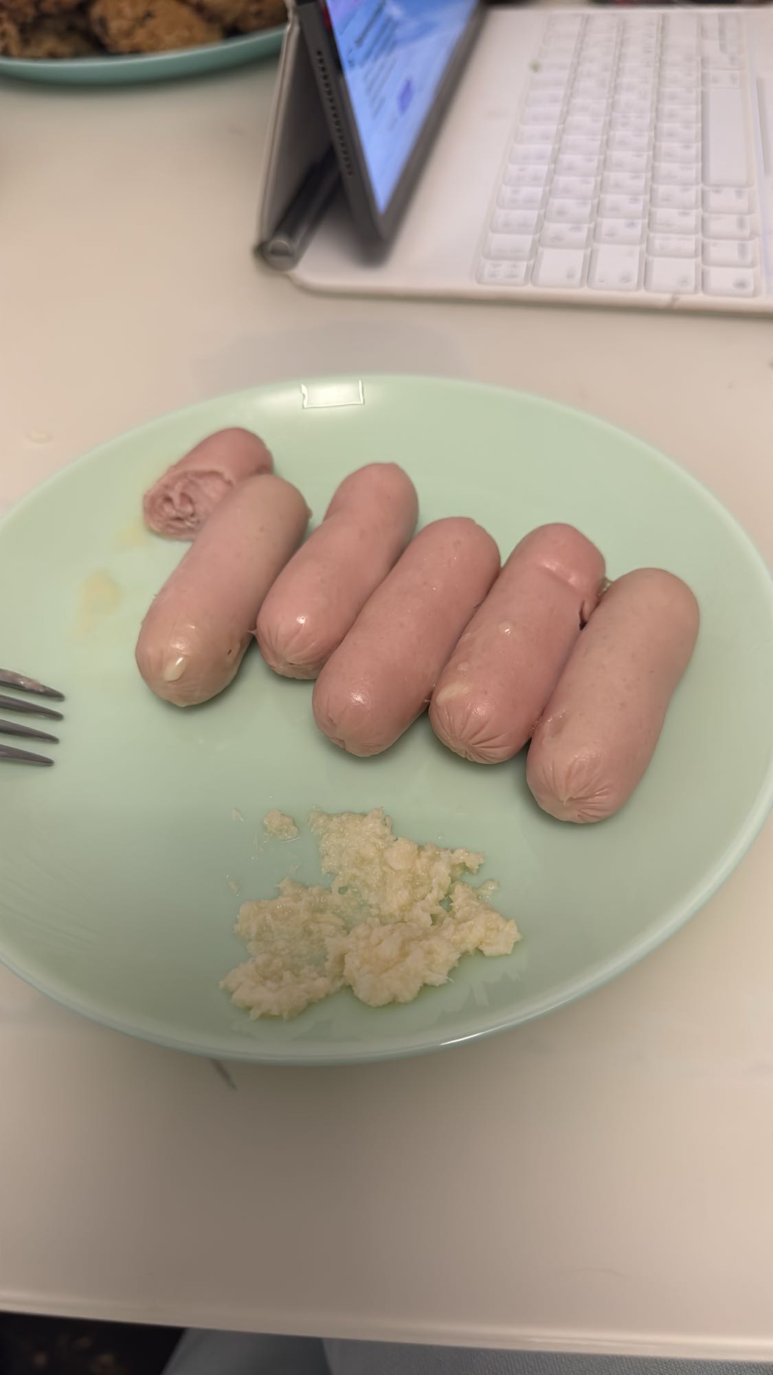 Сосиски с чесноком