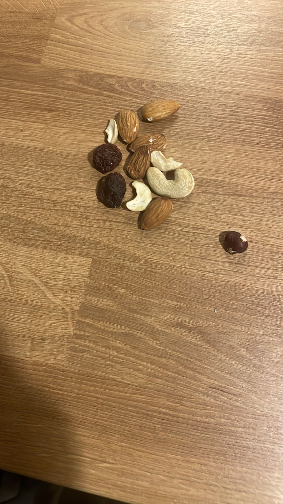 Mieszanka orzechów i rodzynek