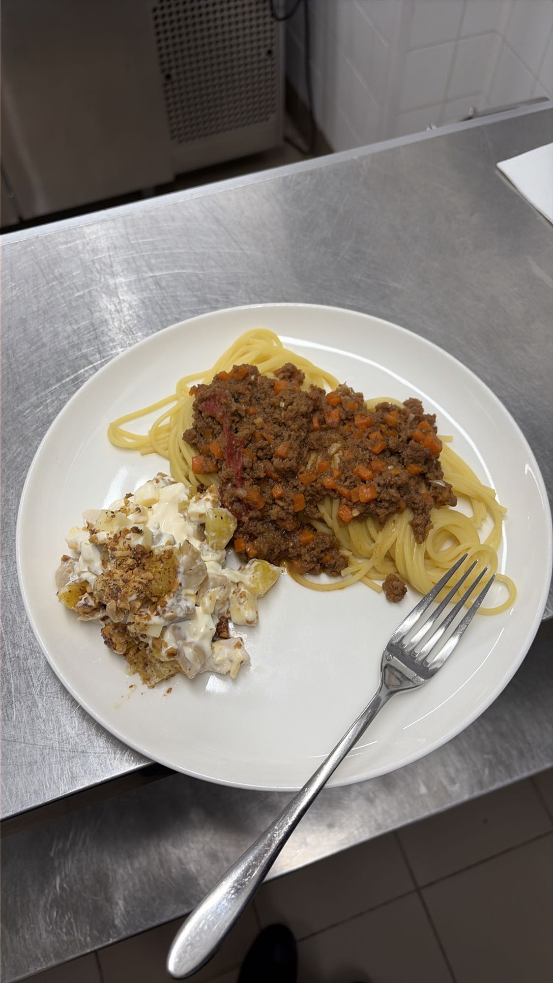 спагетти с мясным соусом