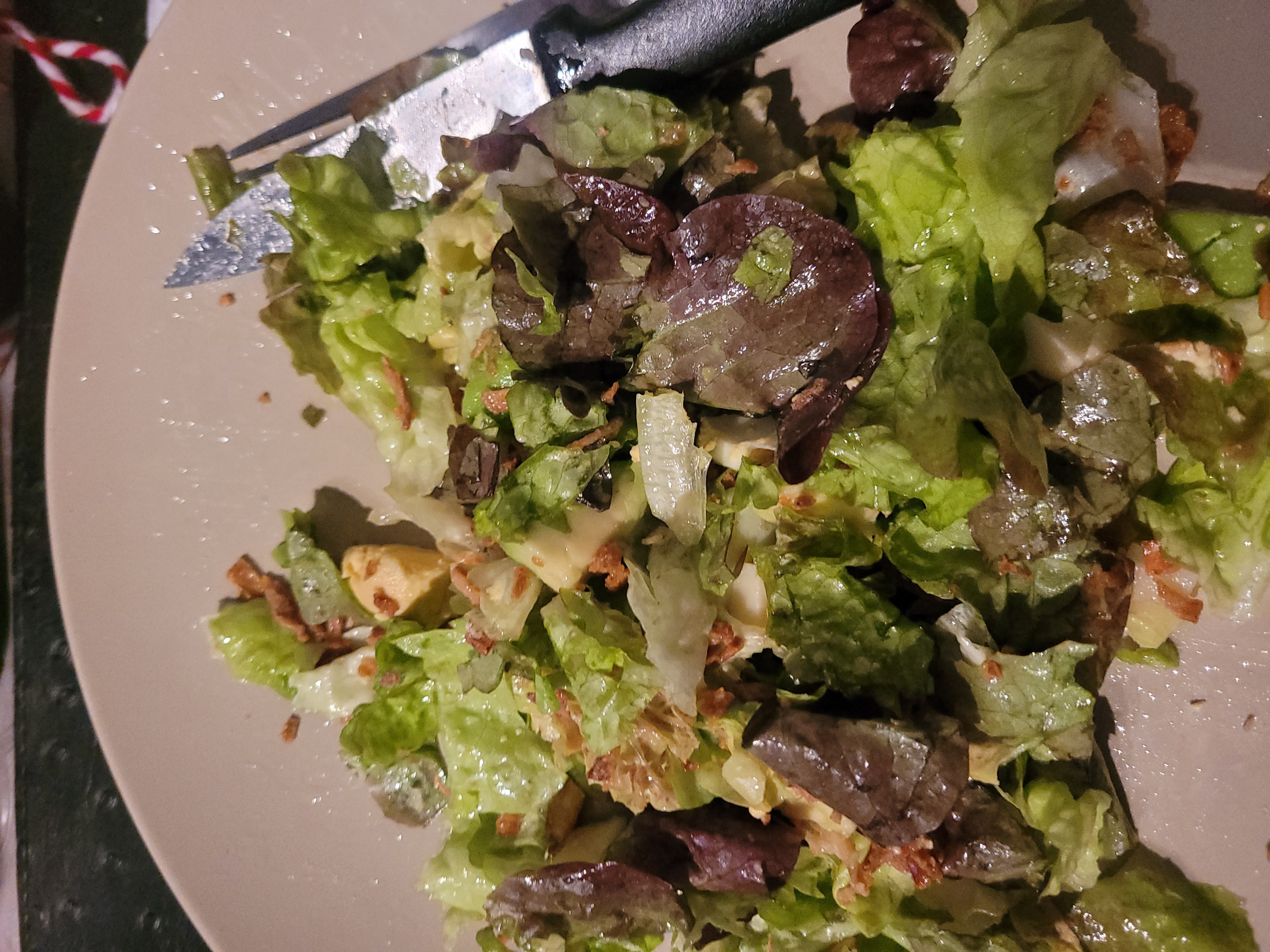 Salade verte œuf croquant