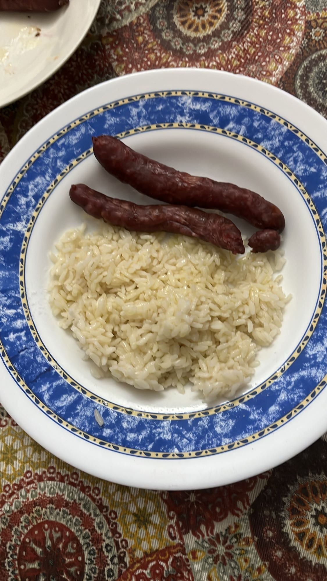 arroz con salchichas
