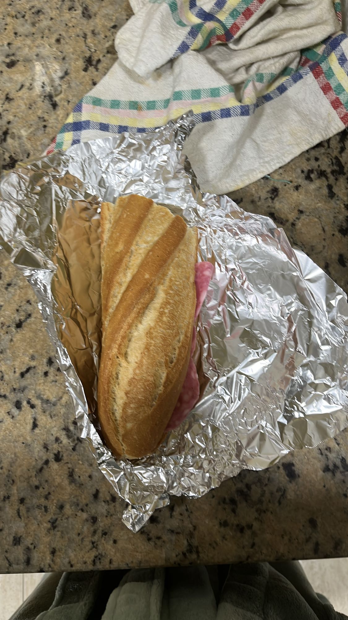 bocadillo de salami
