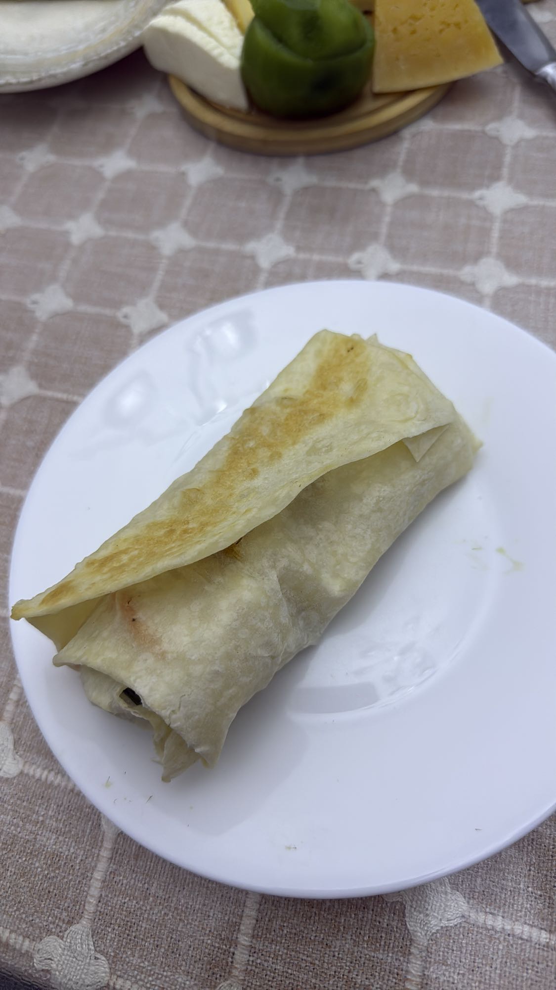 Лаваш с сыром и перцем