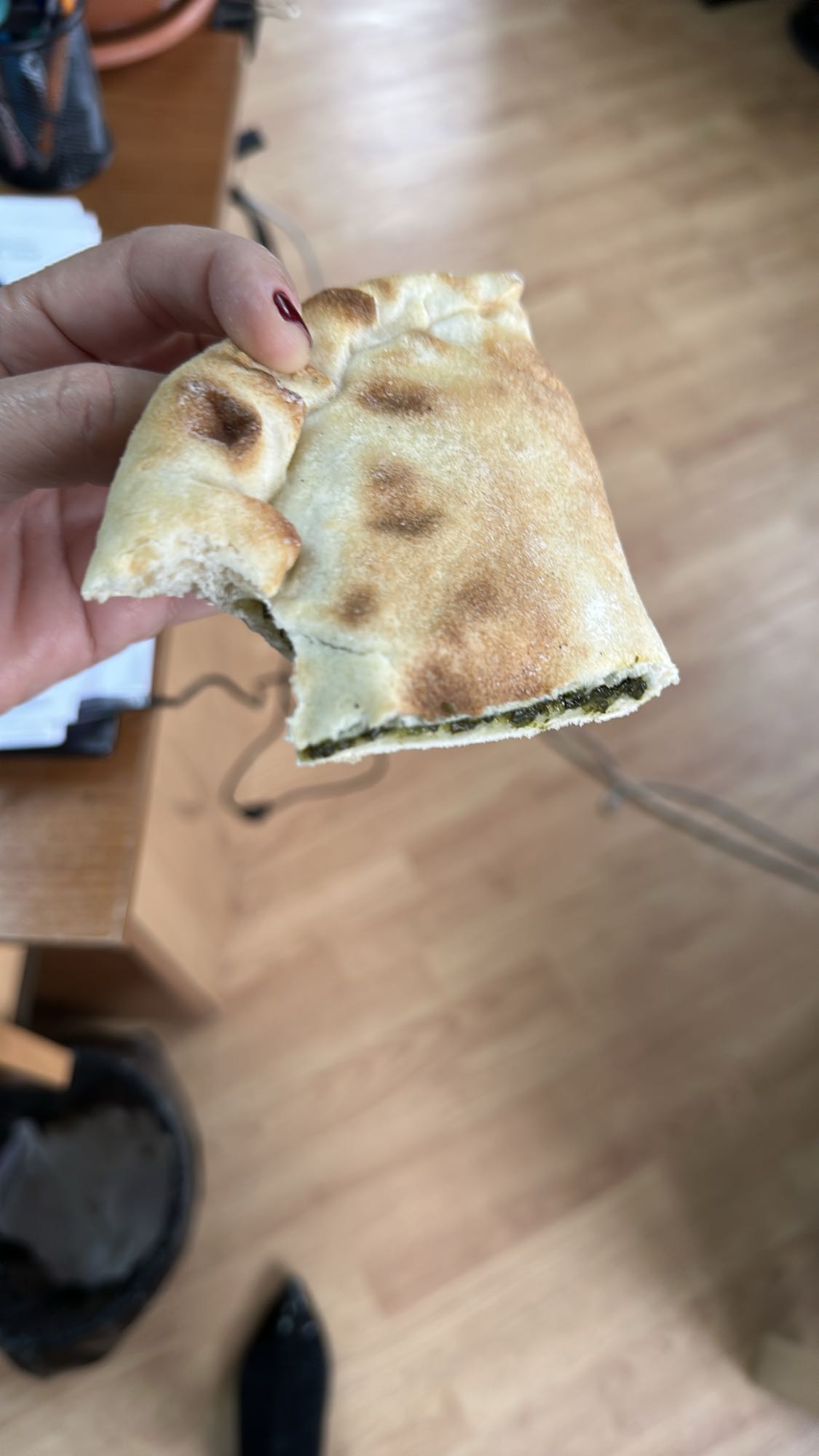 Spinach flatbread pocket