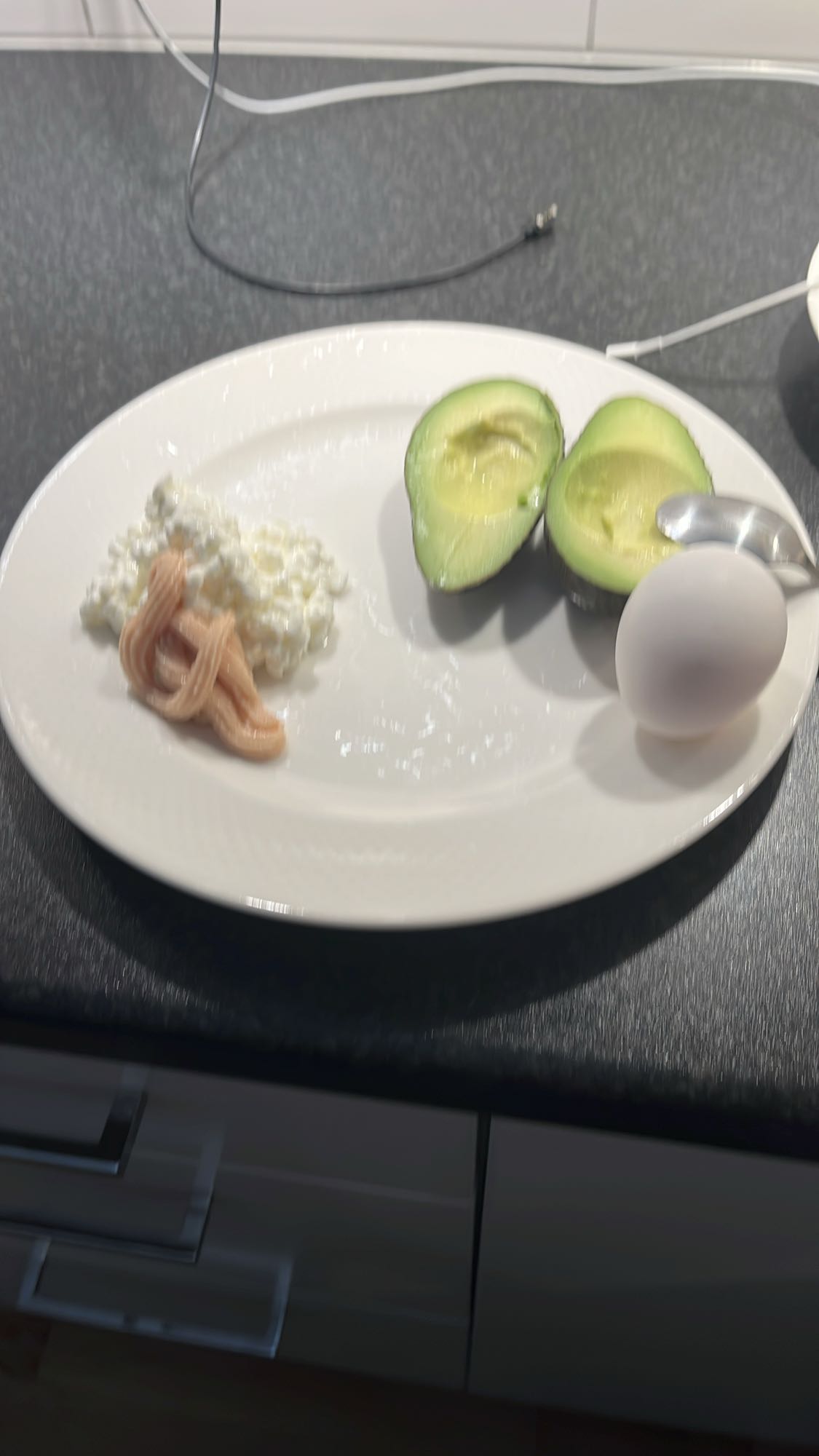 Ägg och avokado tallrik