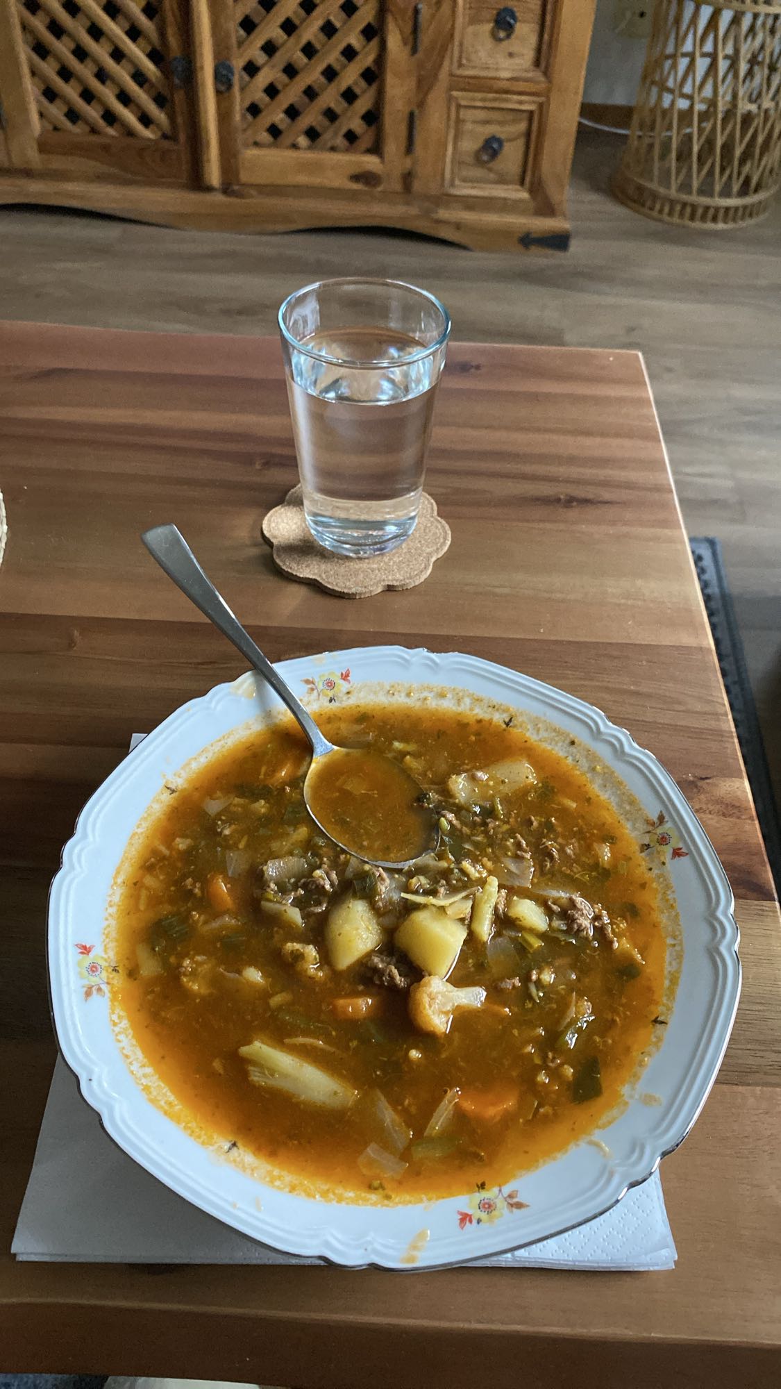 Köttfärssoppa med grönsaker