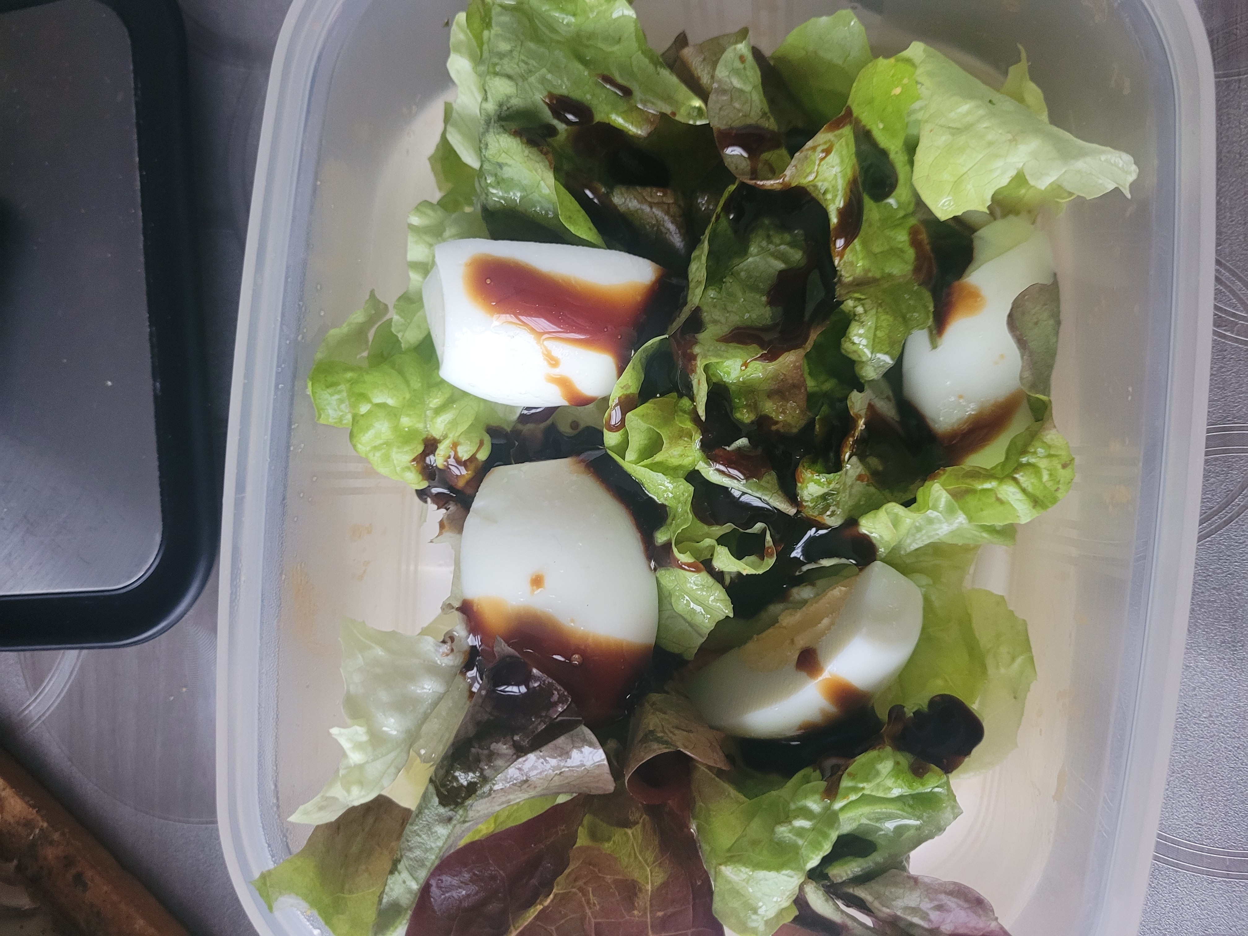 Salade œufs et laitue