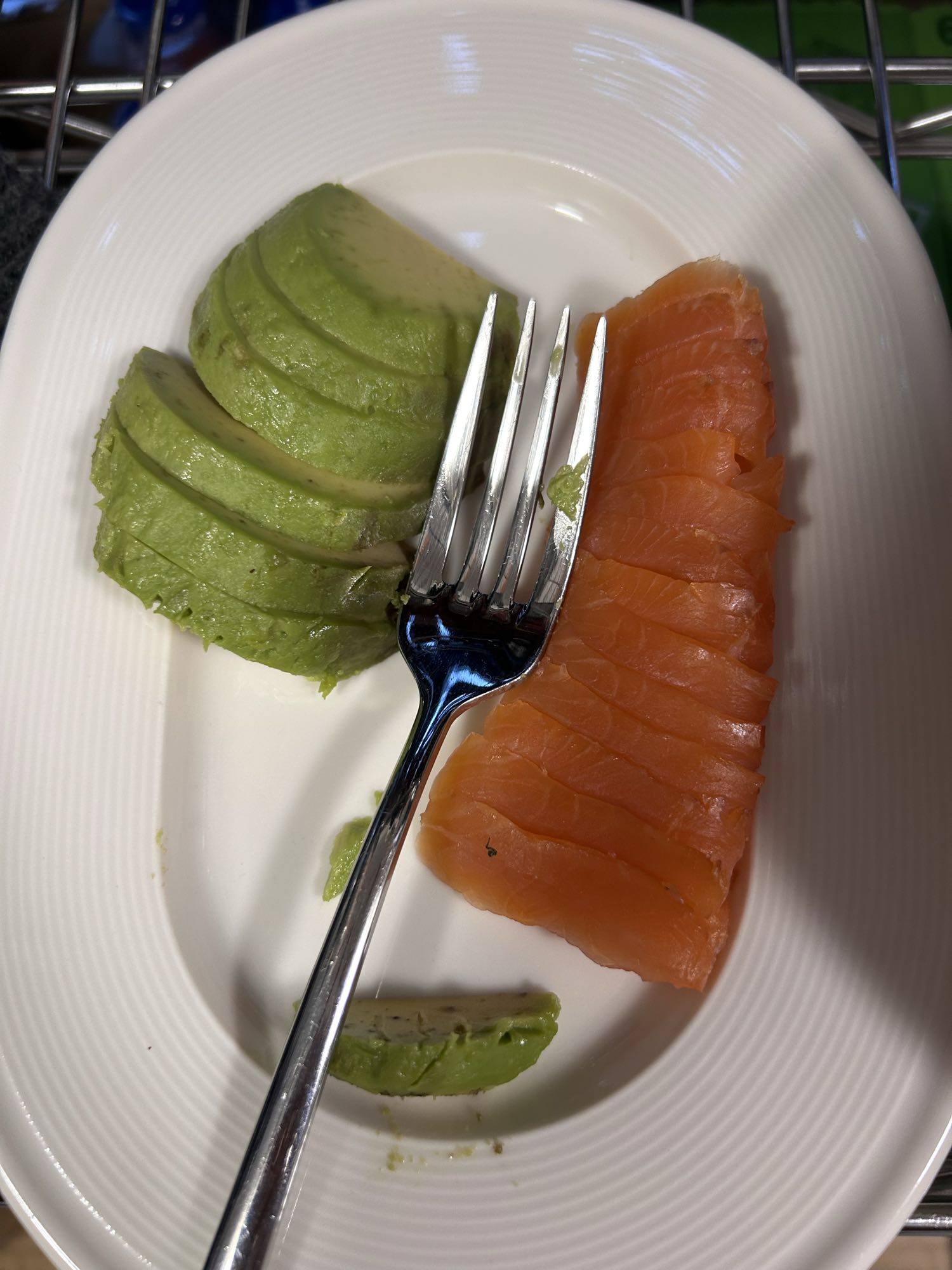 лосось с авокадо