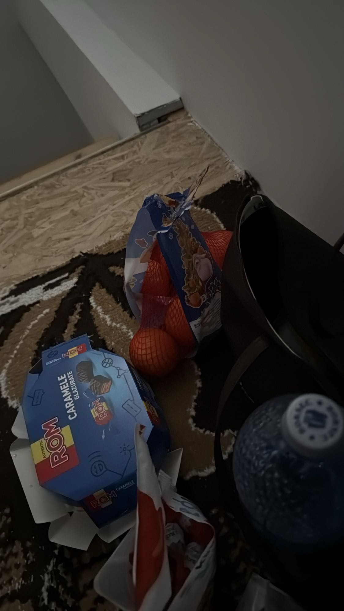 Gustare cu bomboane și fructe