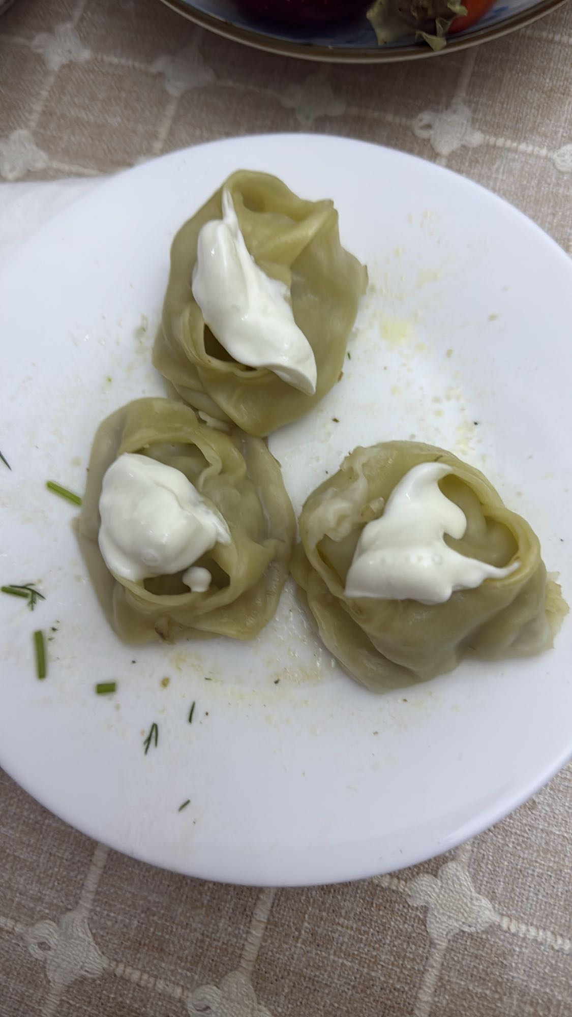 манты со сметаной