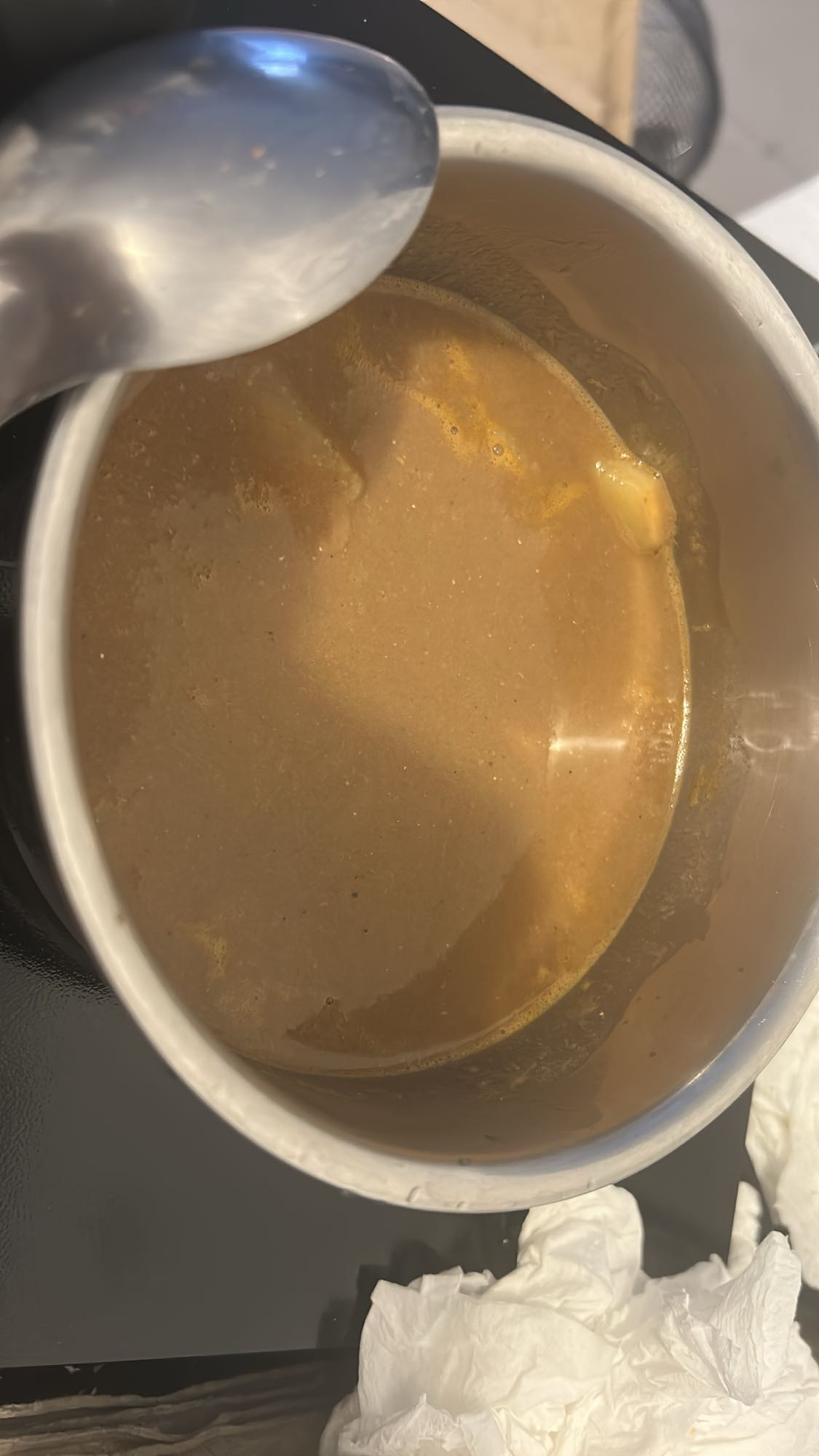 Soupe de poissons avec pommes de terre et mayonnaise maison