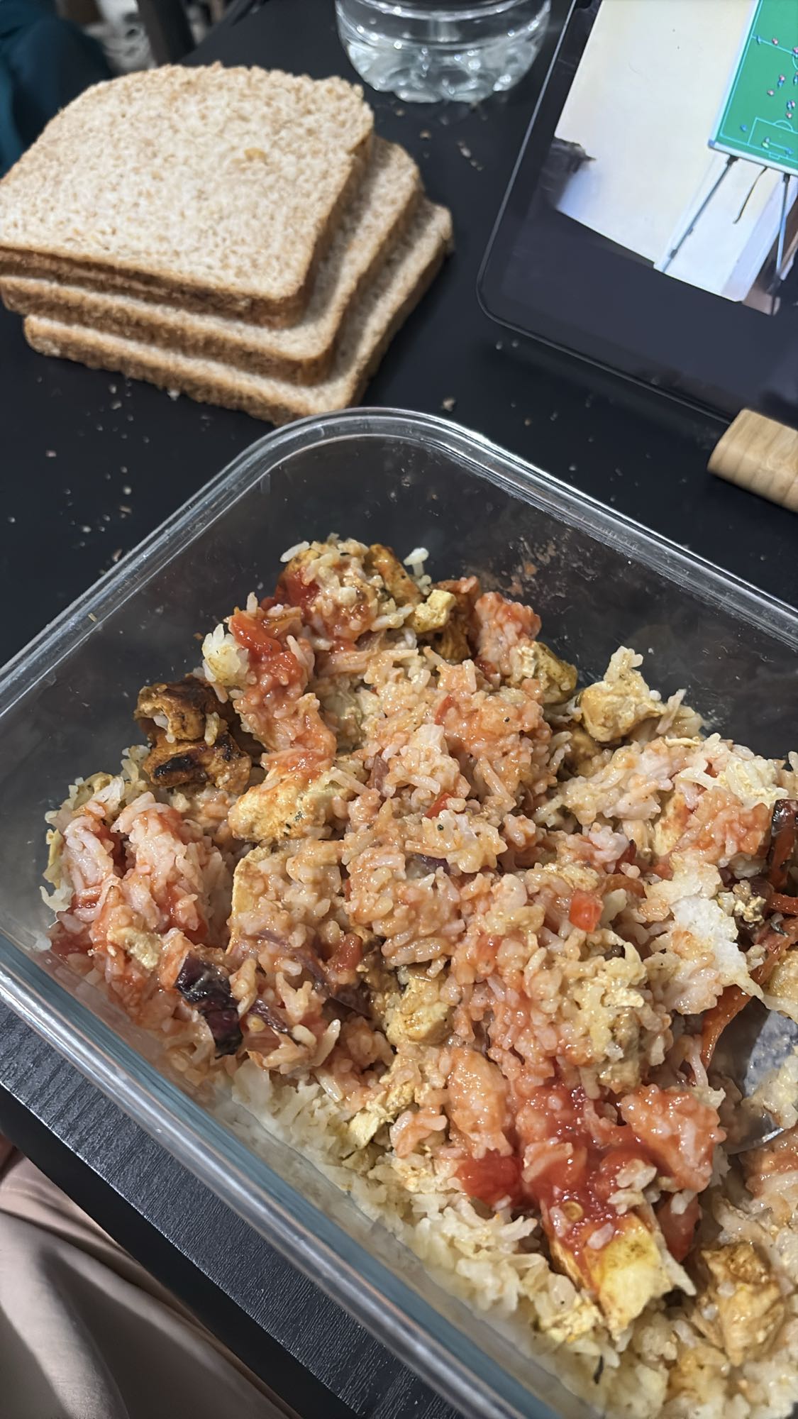 Riz, œufs, pain complet