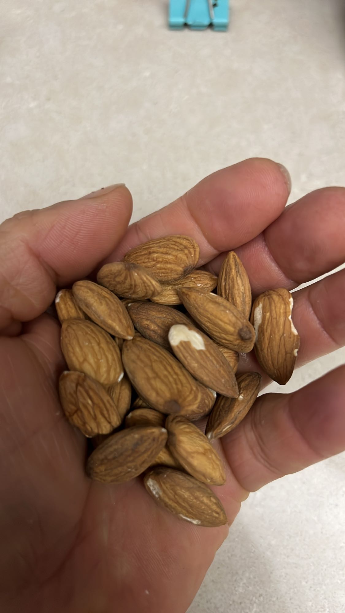 Badem atıştırmalık