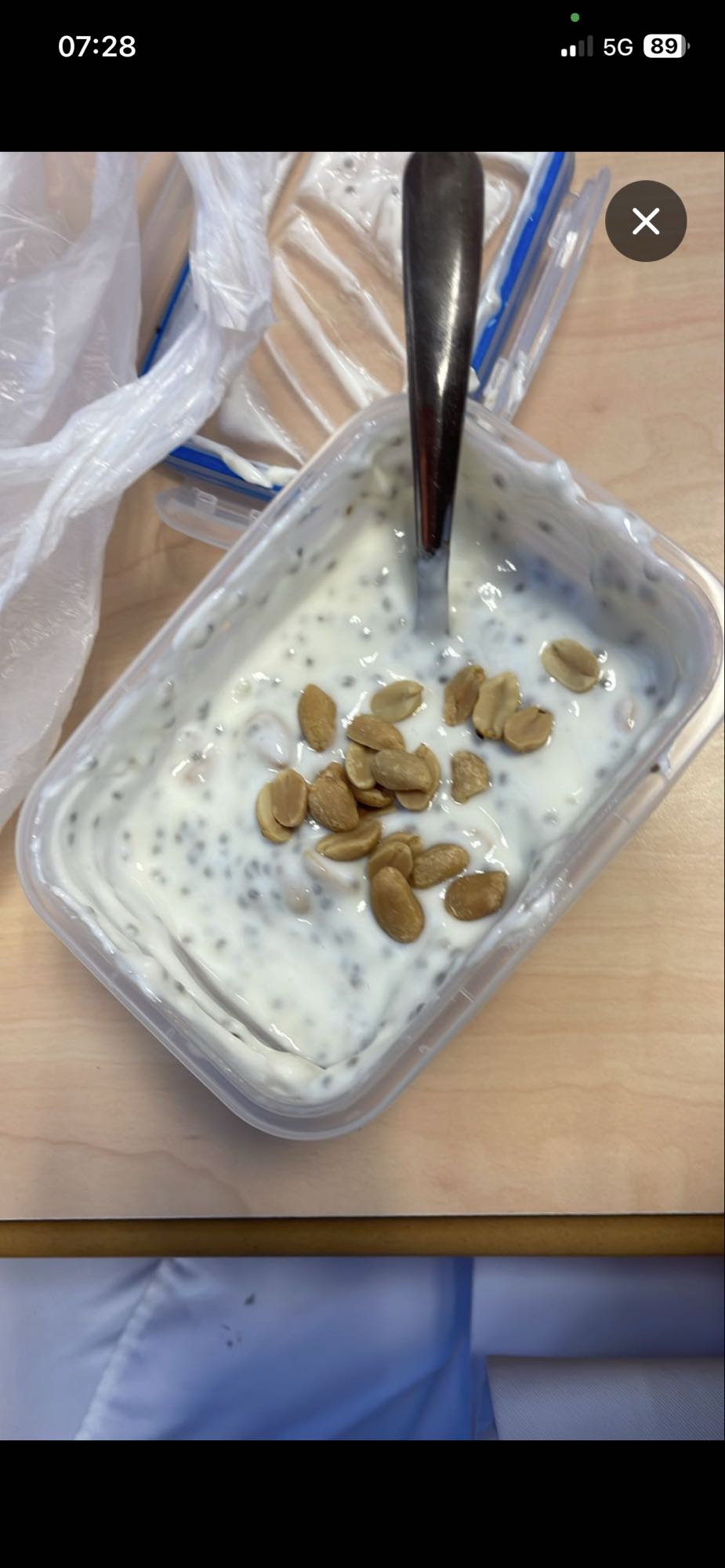 Yaourt aux graines et cacahuètes