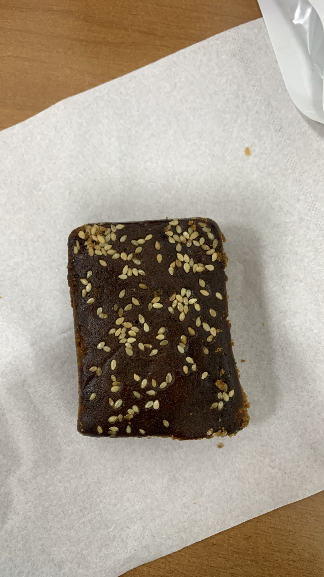 Sesame molasses cake bar