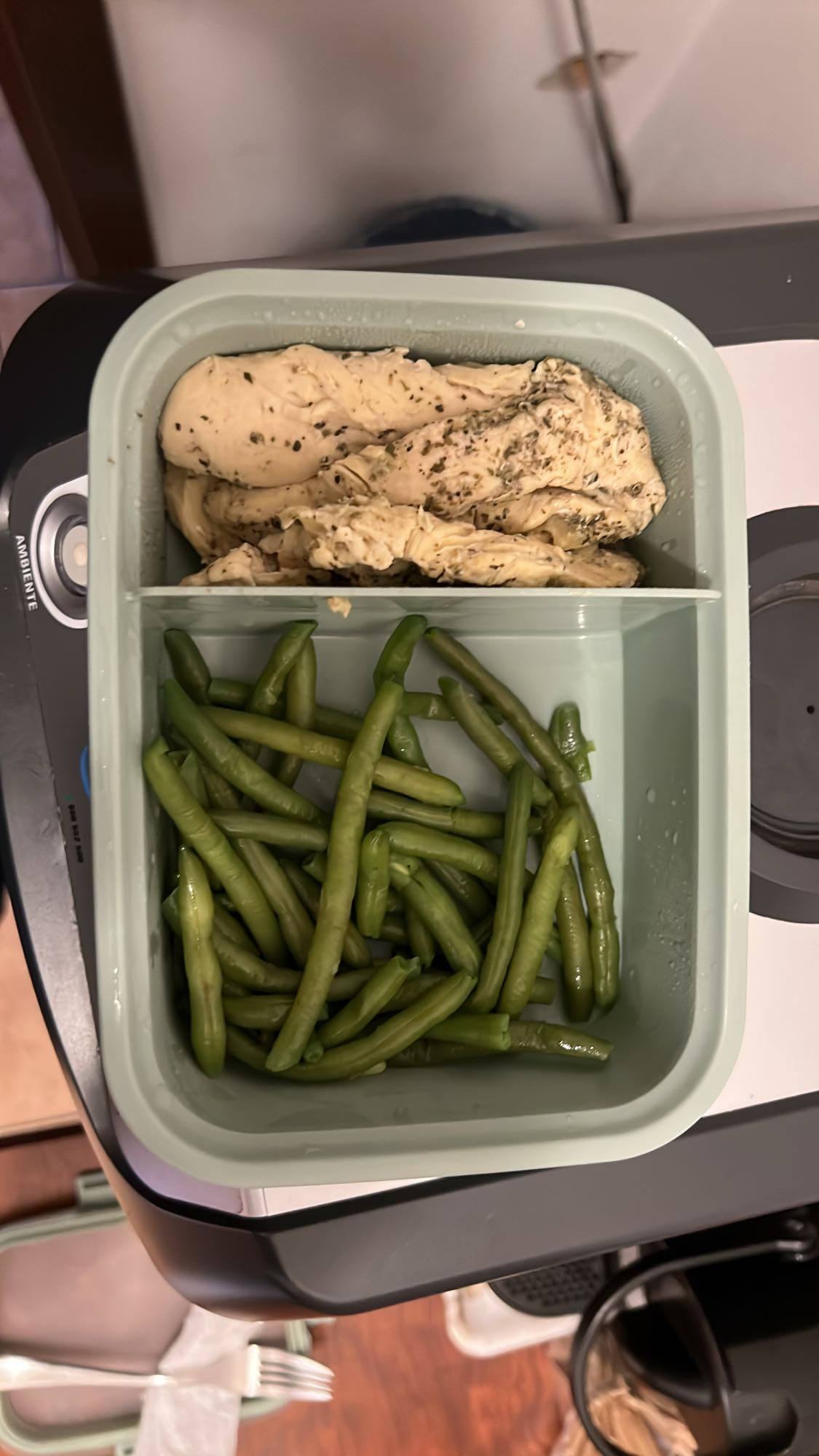 Tavuk ve yeşil fasulye