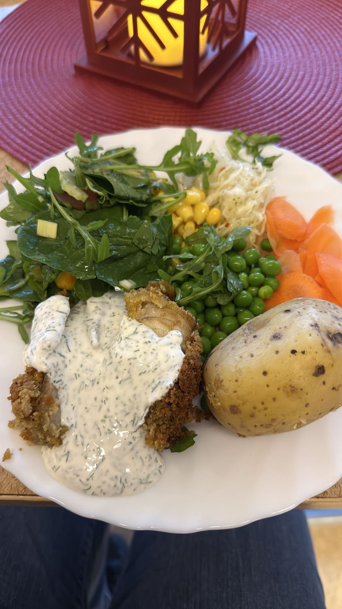 Panerad fisk med grönsaker