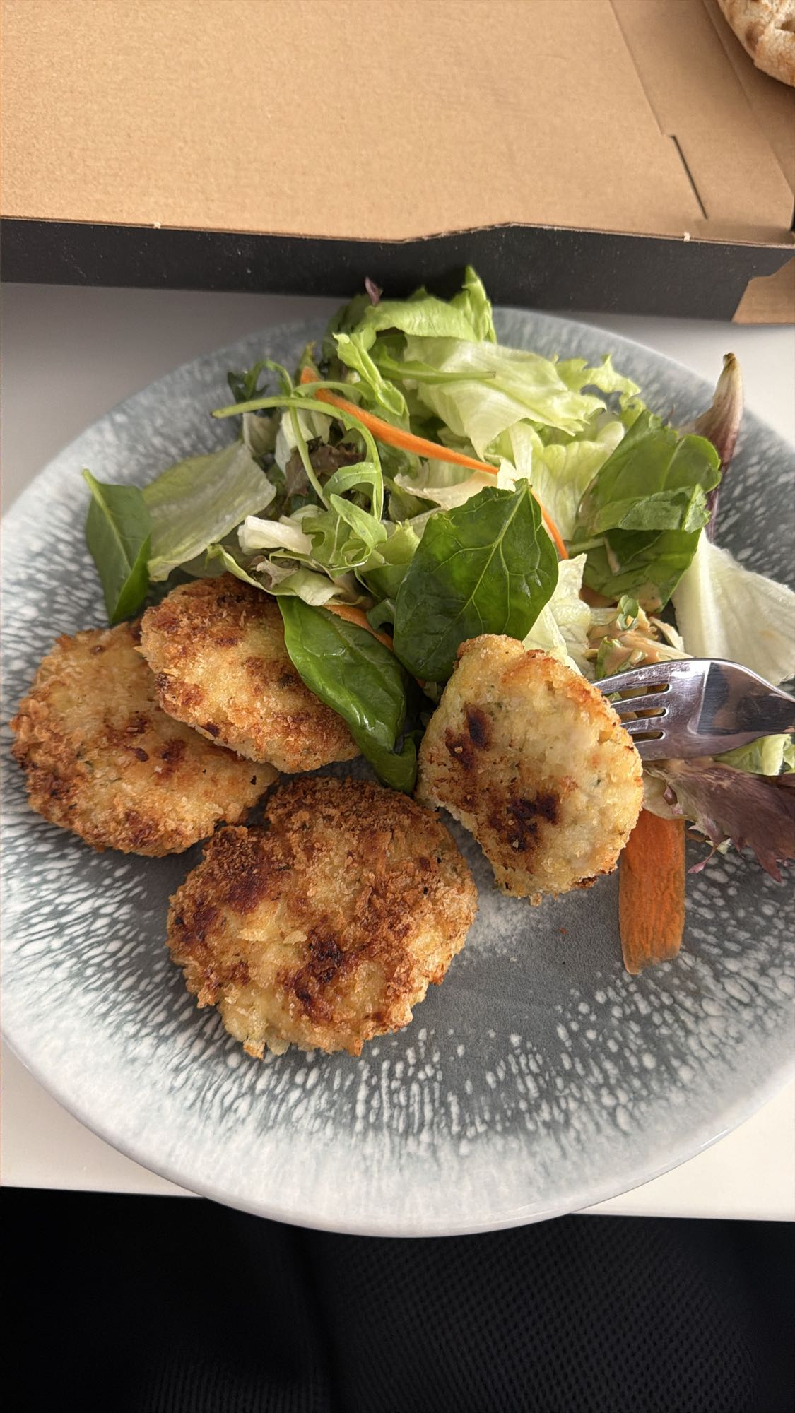 Nuggets with side salad