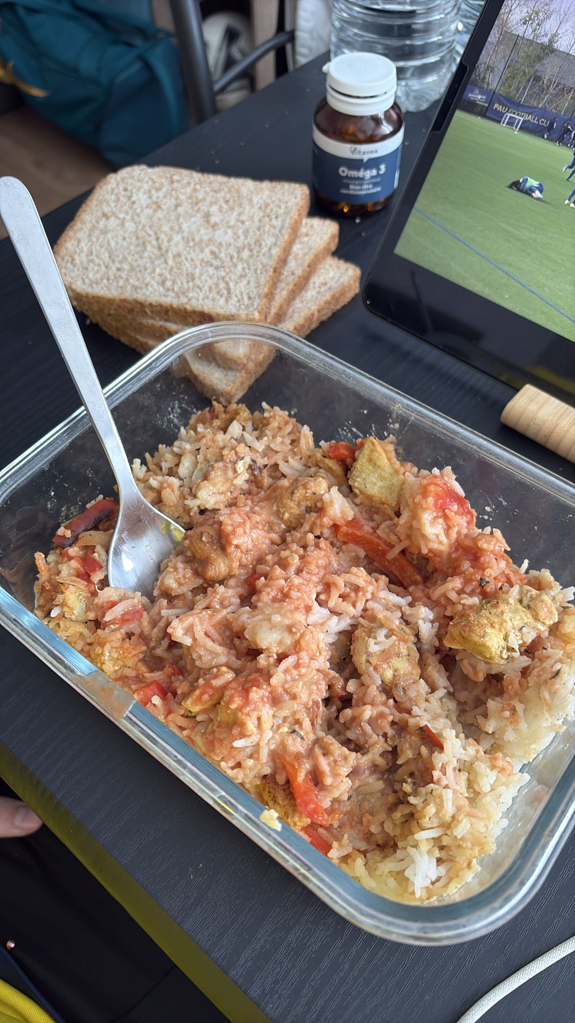 Riz au poulet et légumes