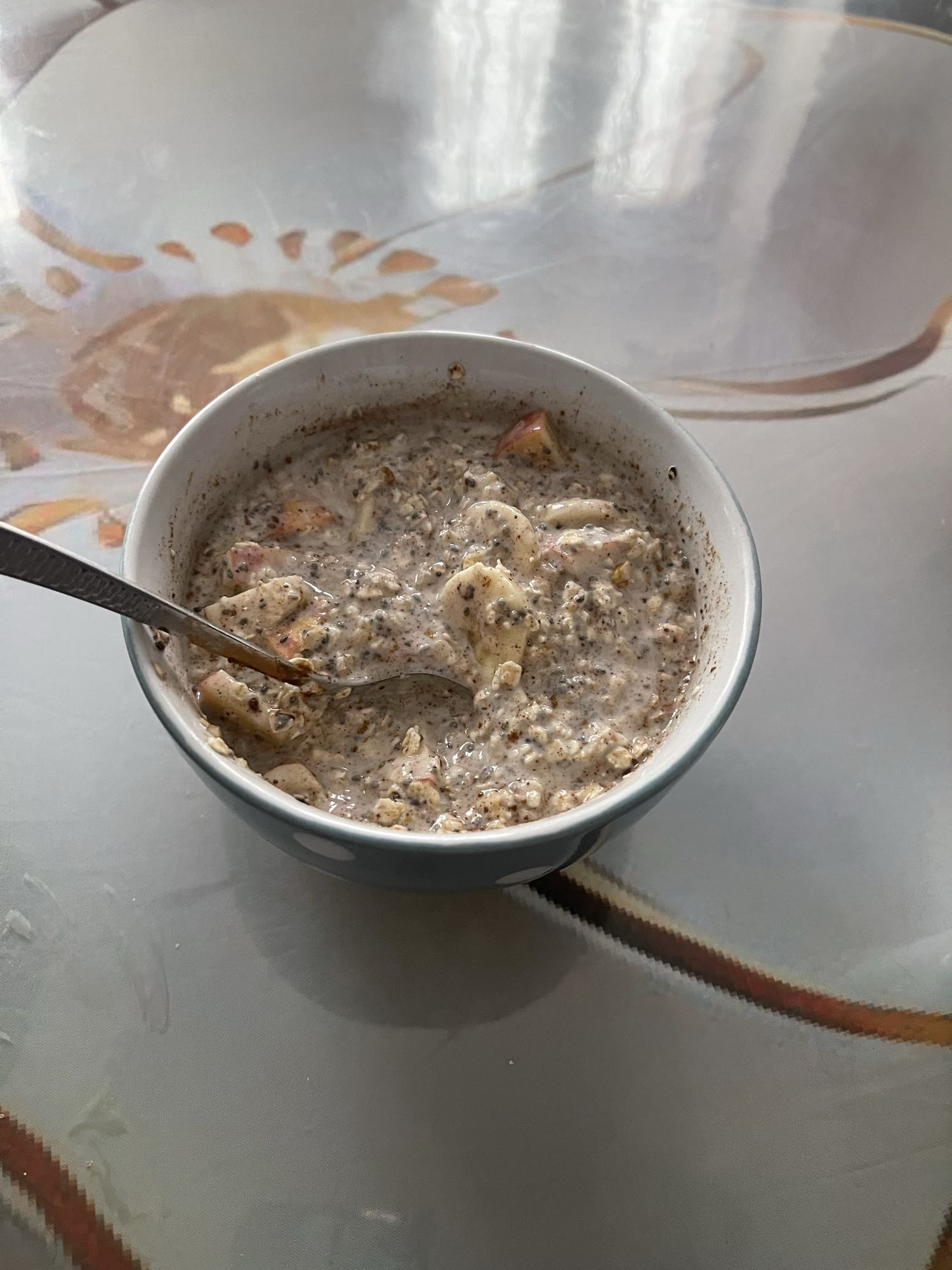 Bol de muesli et fruits