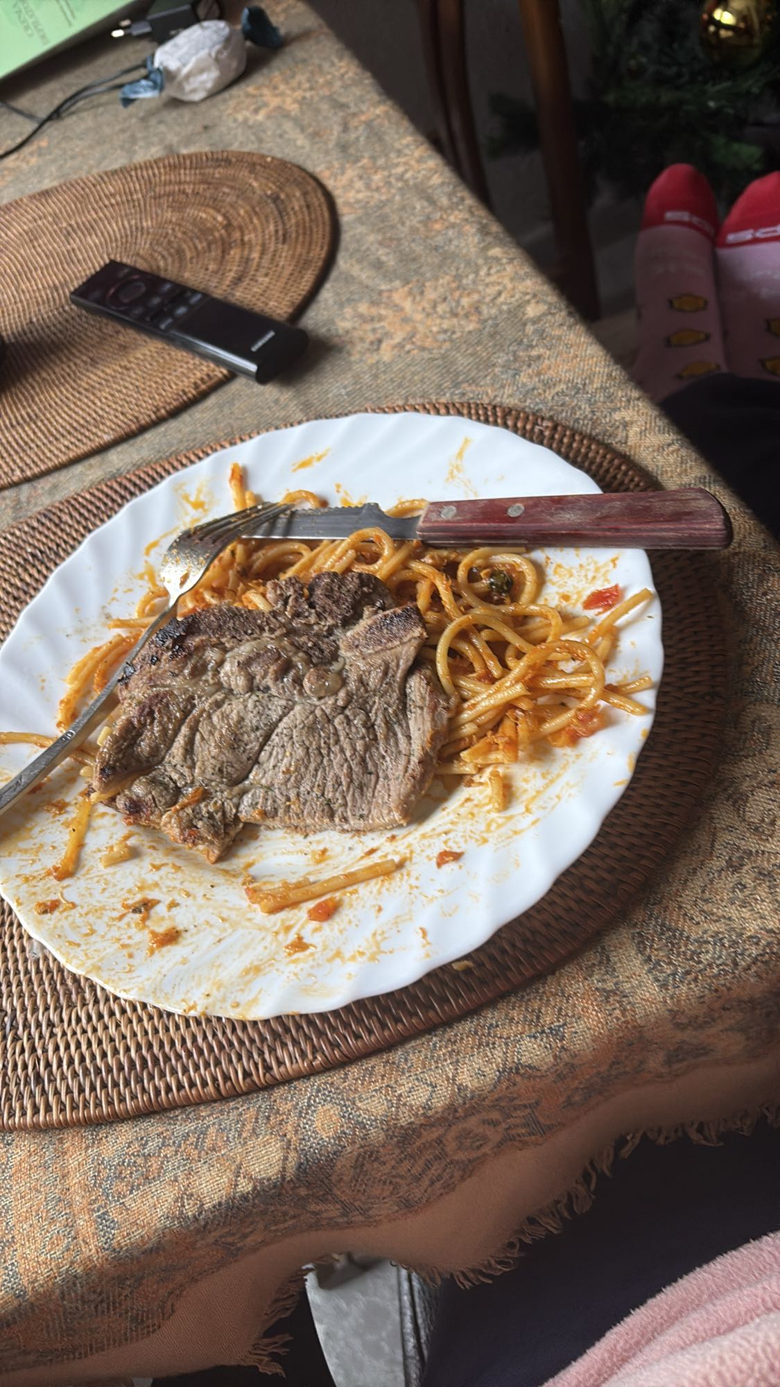 Bistec con espaguetis