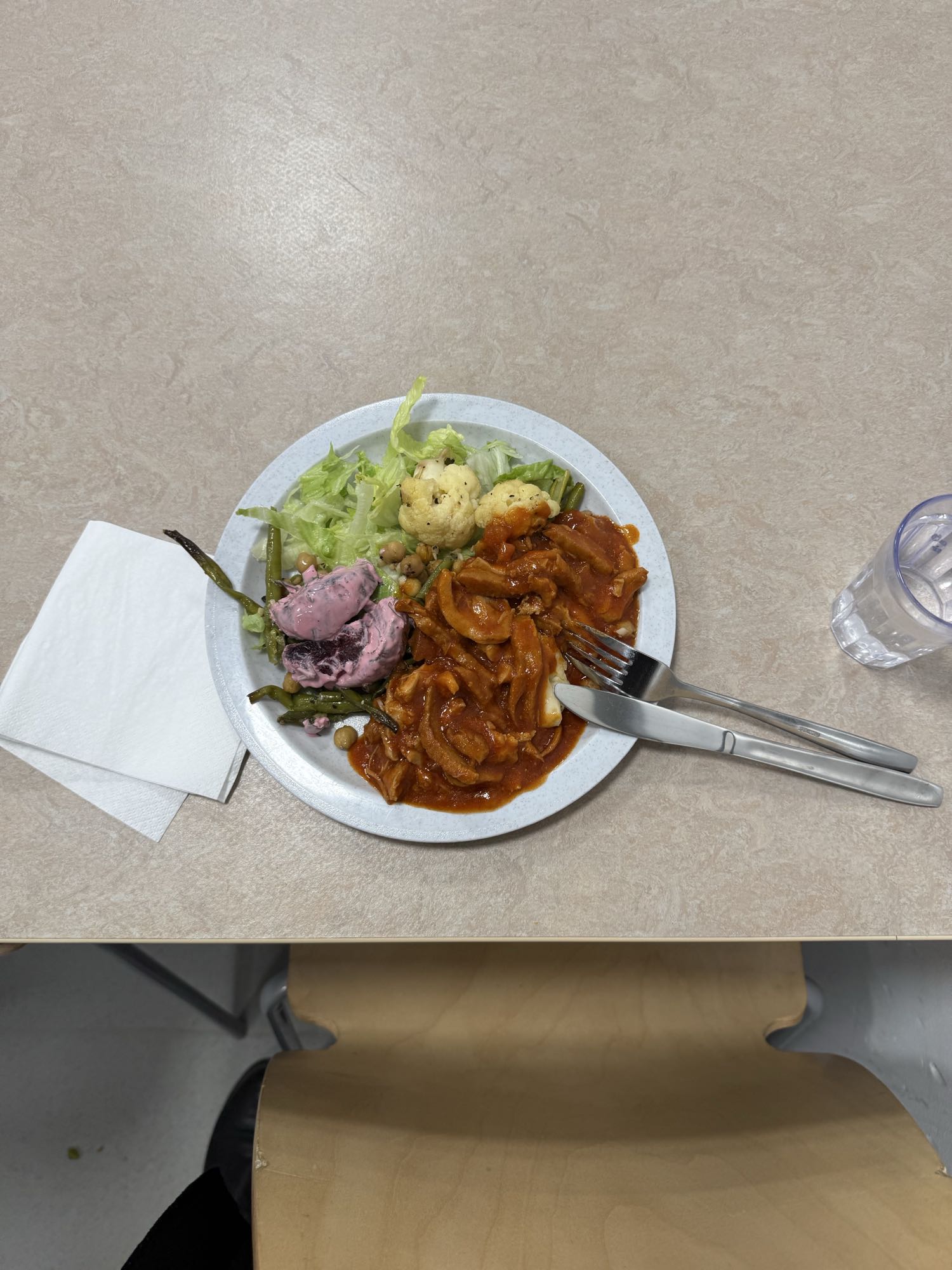 Grönsaksgryta med sallad