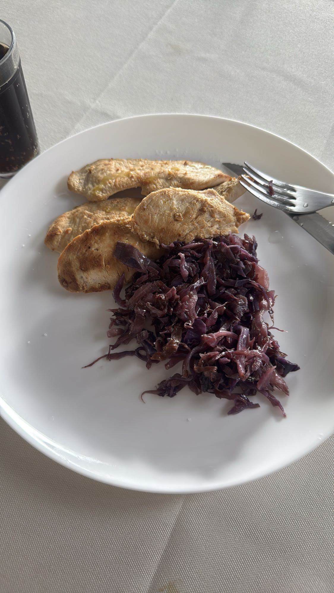 Frango com repolho roxo