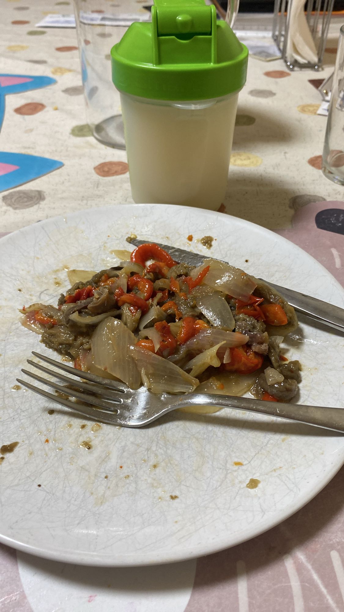 Salteado de verduras y batido