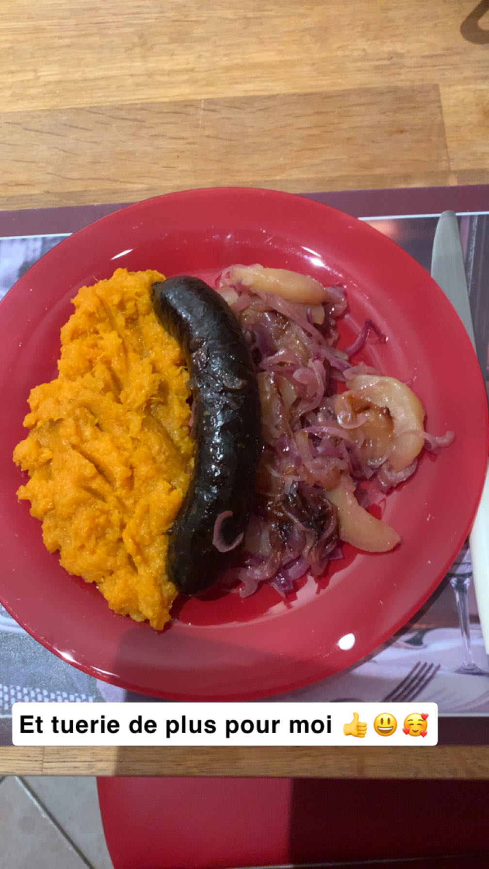 Boudin noir, purée, pommes