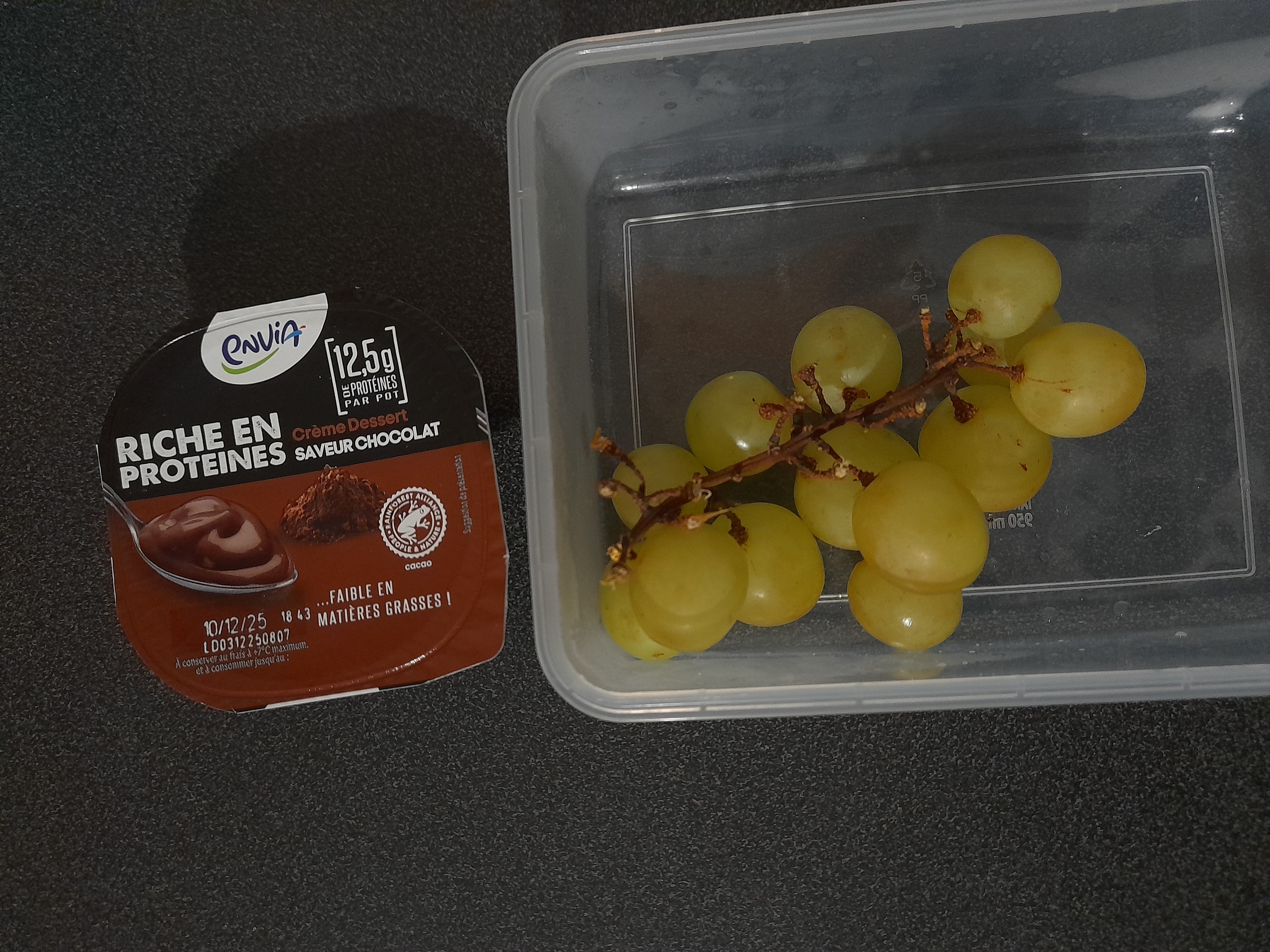 Crème chocolat et raisins