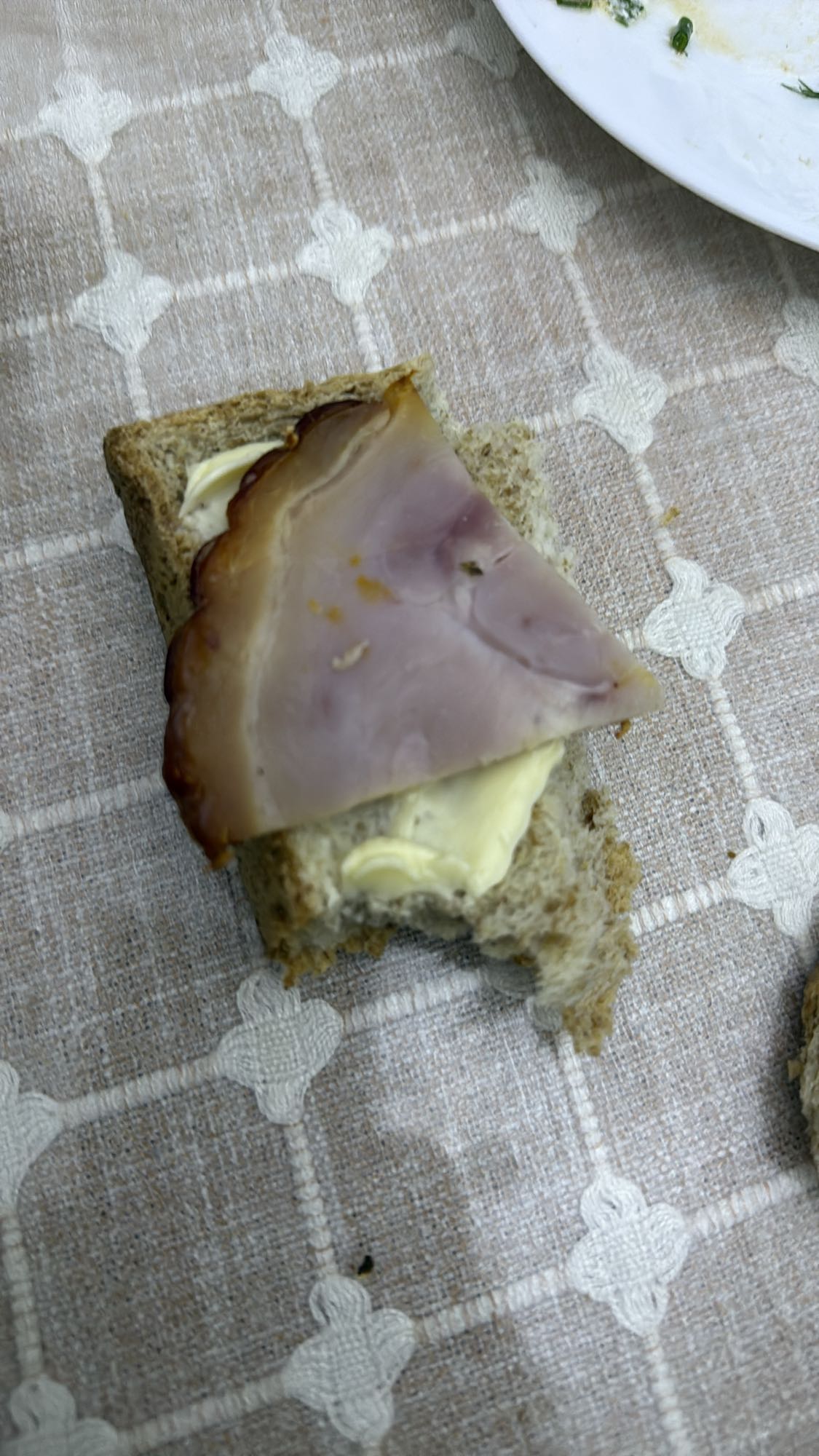 бутерброд с ветчиной