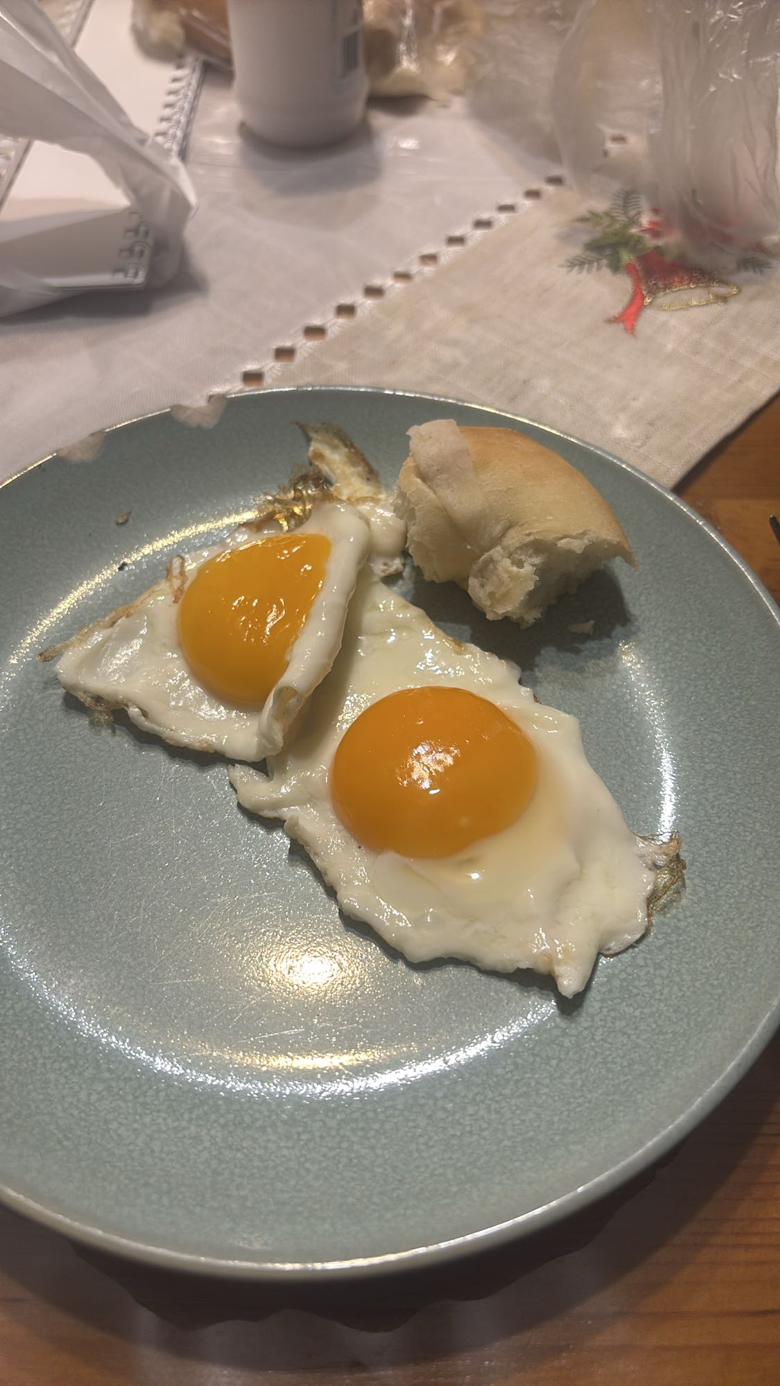 Tükörtojás zsemlével