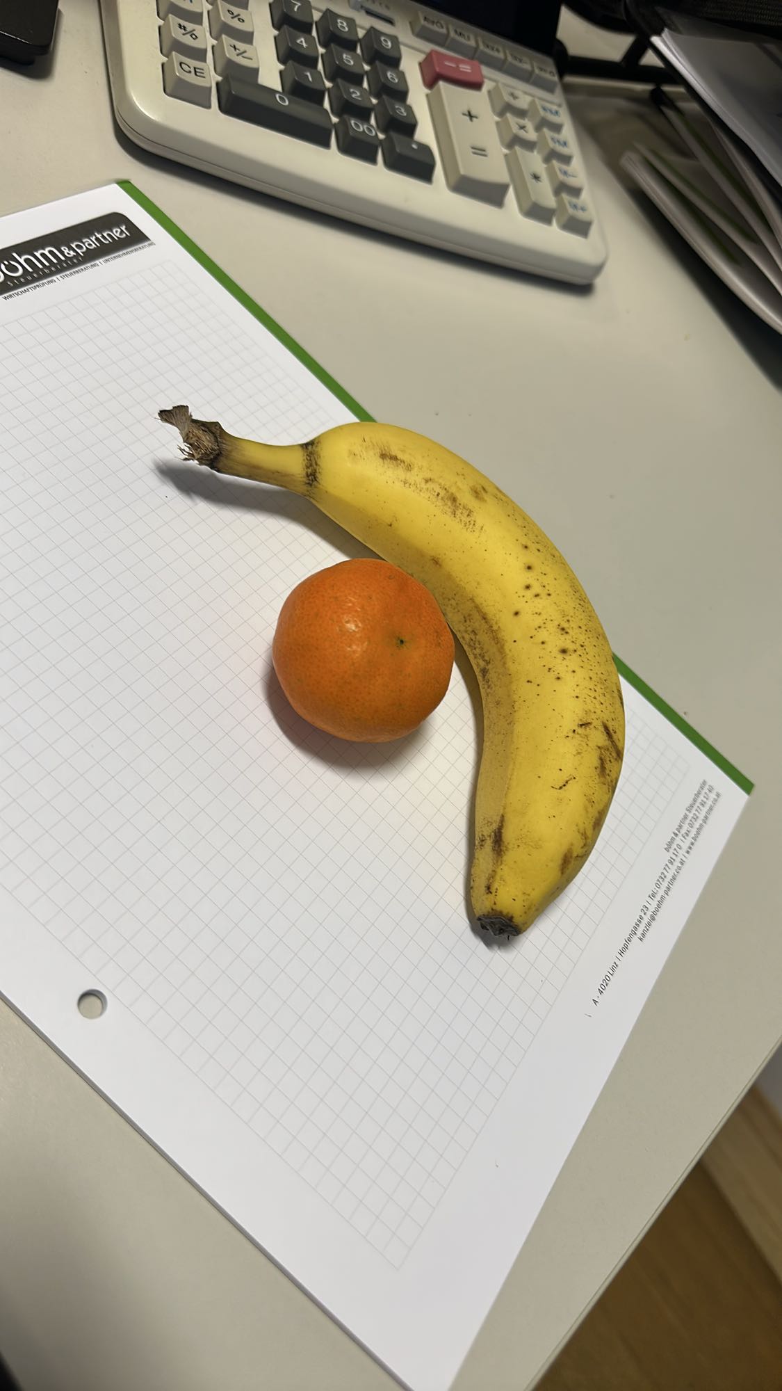 Banane und Mandarine