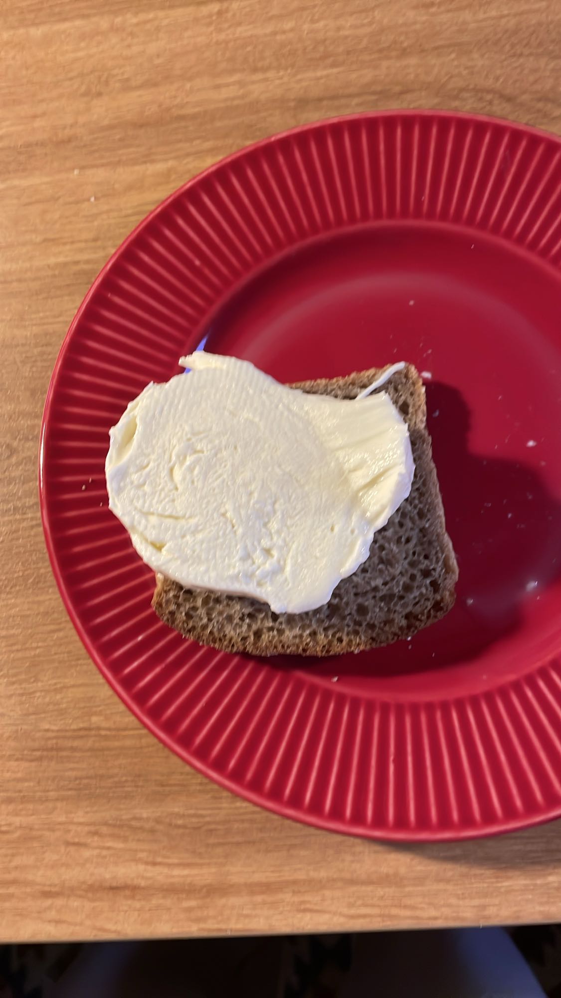 Chleb żytni z mozarellą