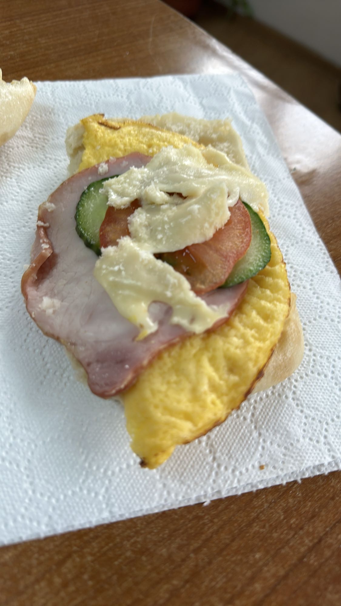 Egg Ham Veggie Sandwich