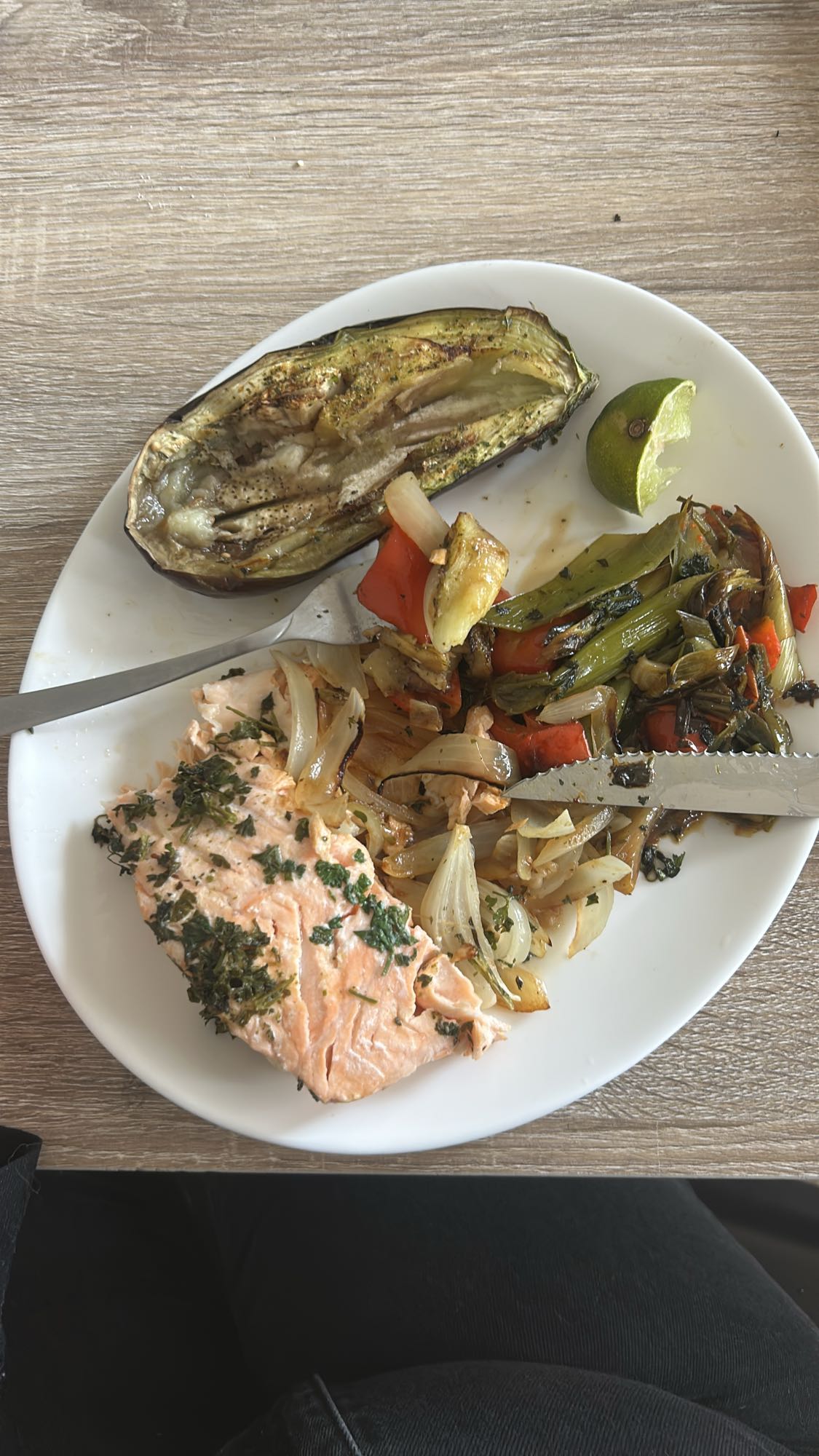 Saumon et légumes grillés