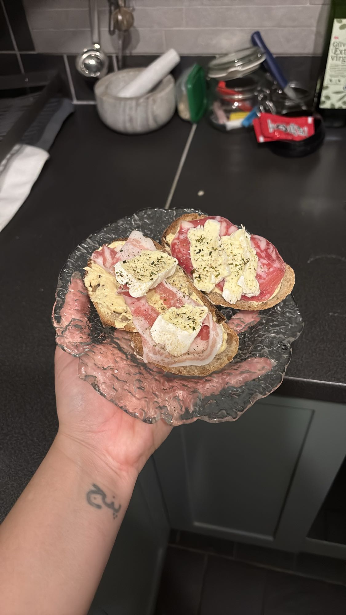 Charkuterismörgås med ost