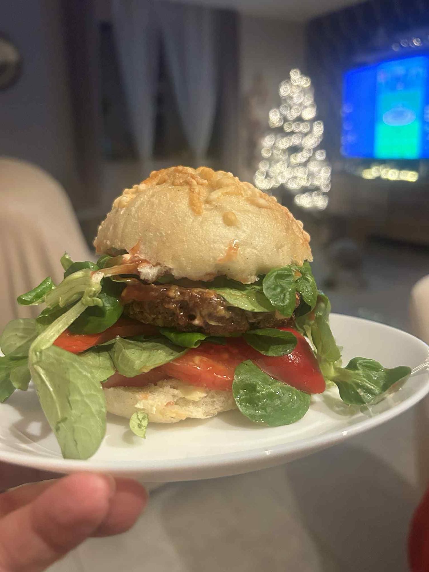 Domowy burger z warzywami