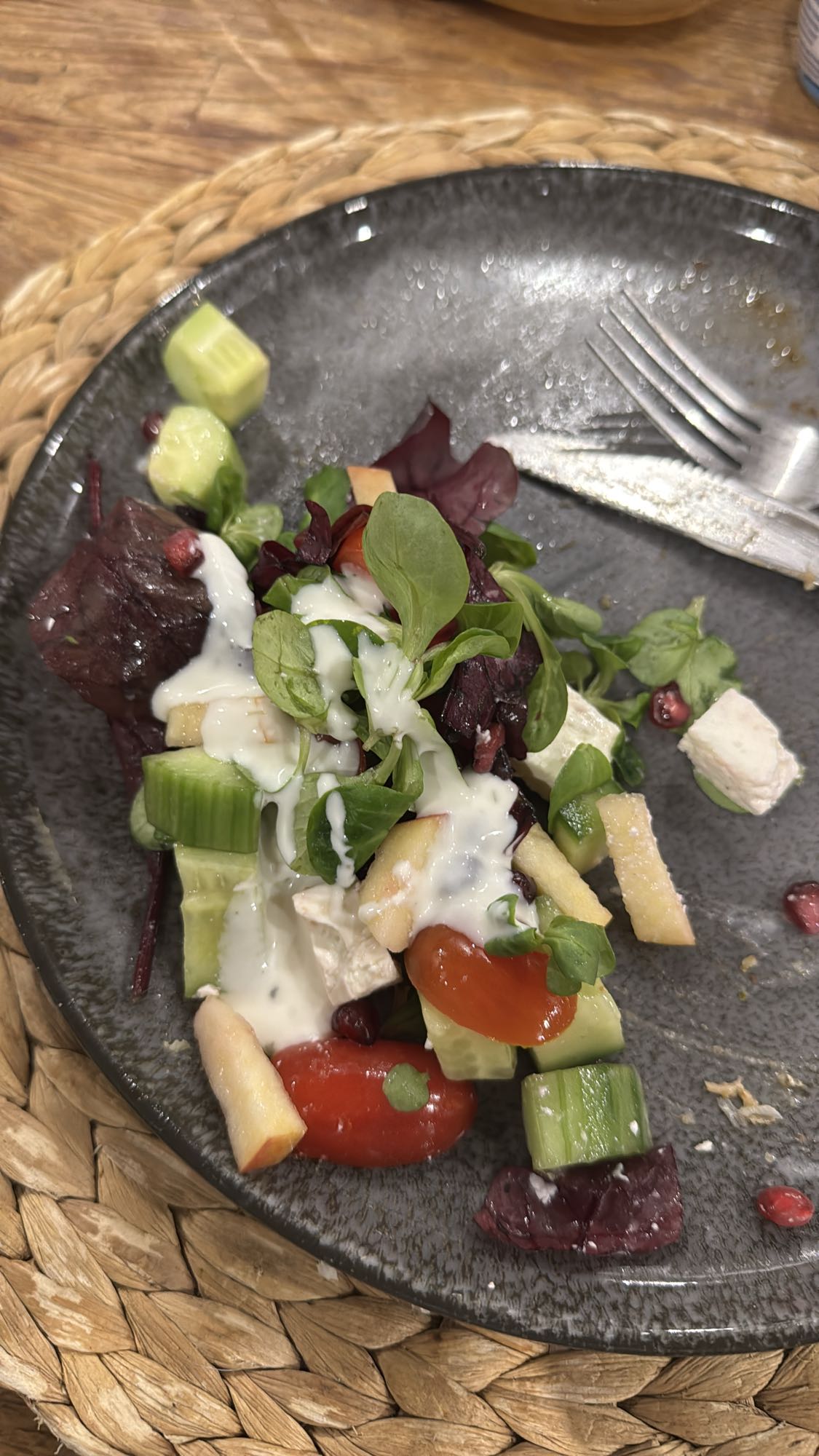 Gemischter Salat mit Hähnchen