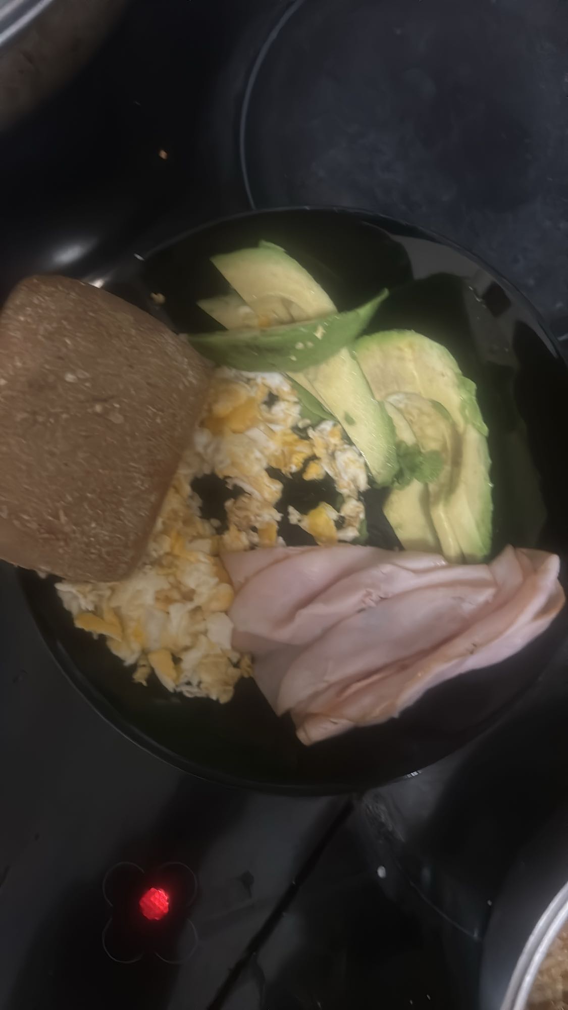 Avocado Ei Toast Schinken
