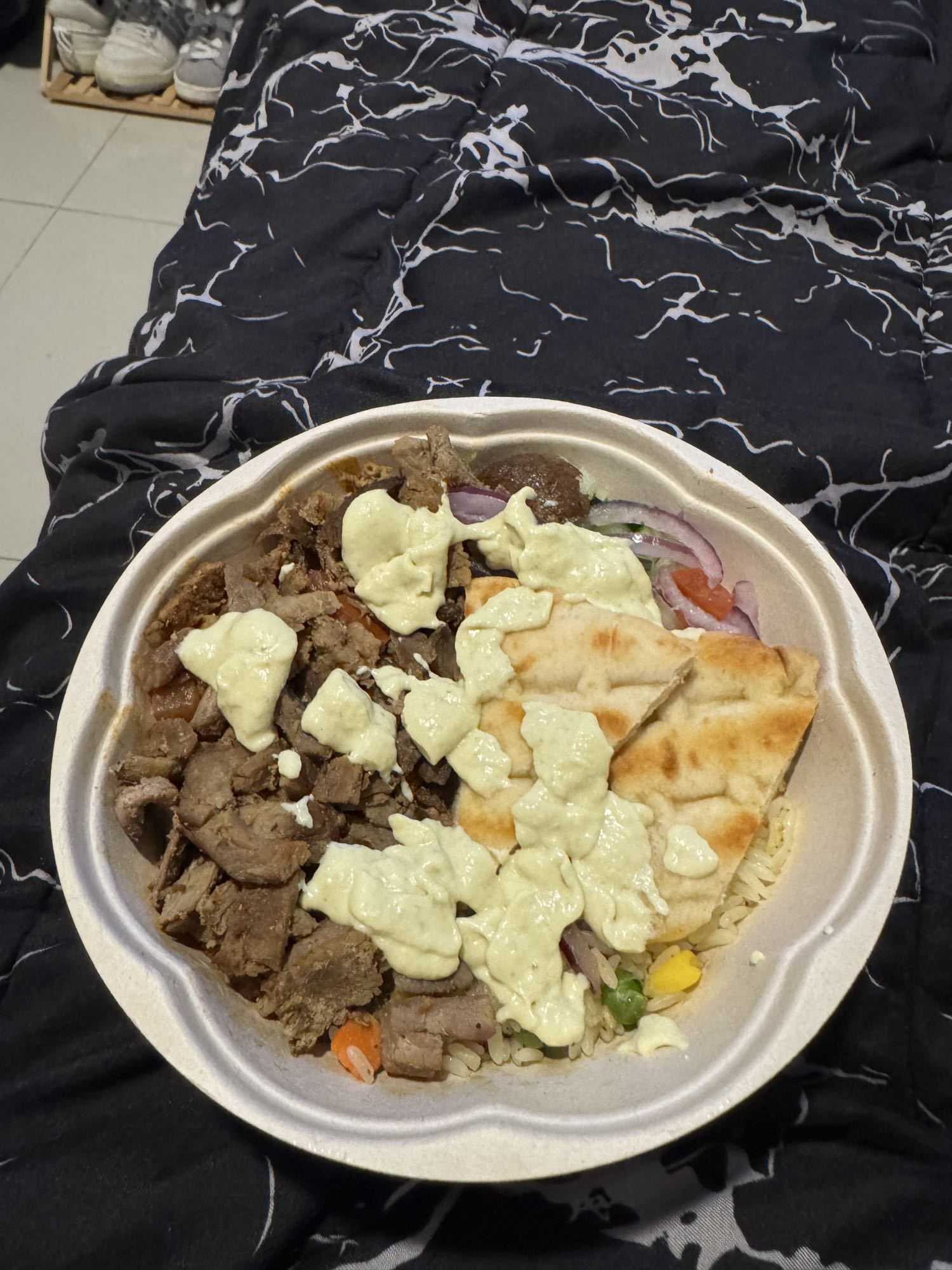 Plato de gyro con arroz