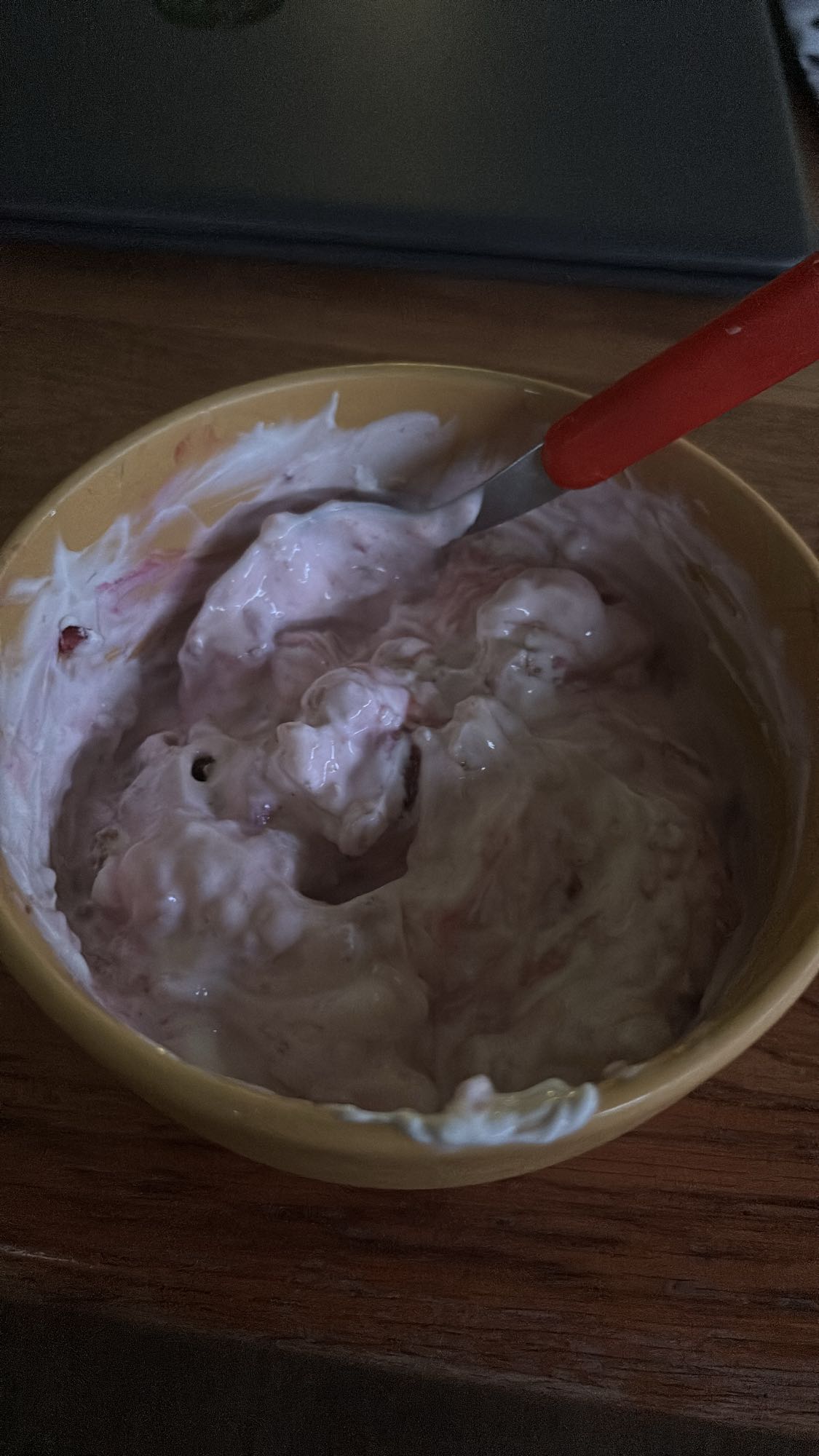 Gyümölcsös joghurt tál