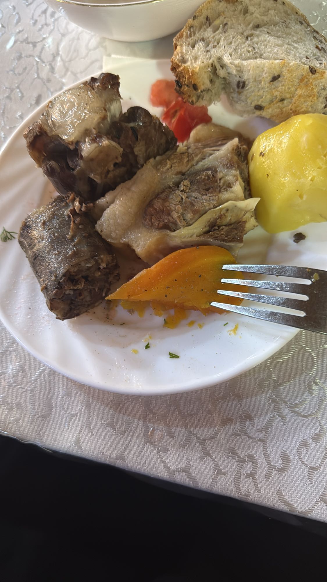 отварное мясо с гарниром