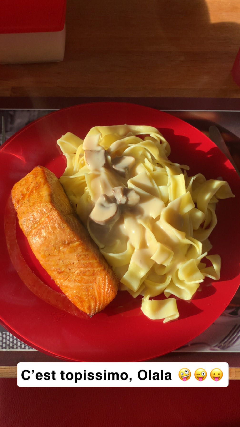 Saumon et tagliatelles