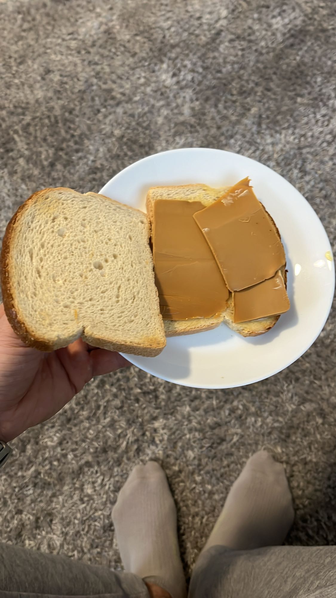 бутерброд с бруностом